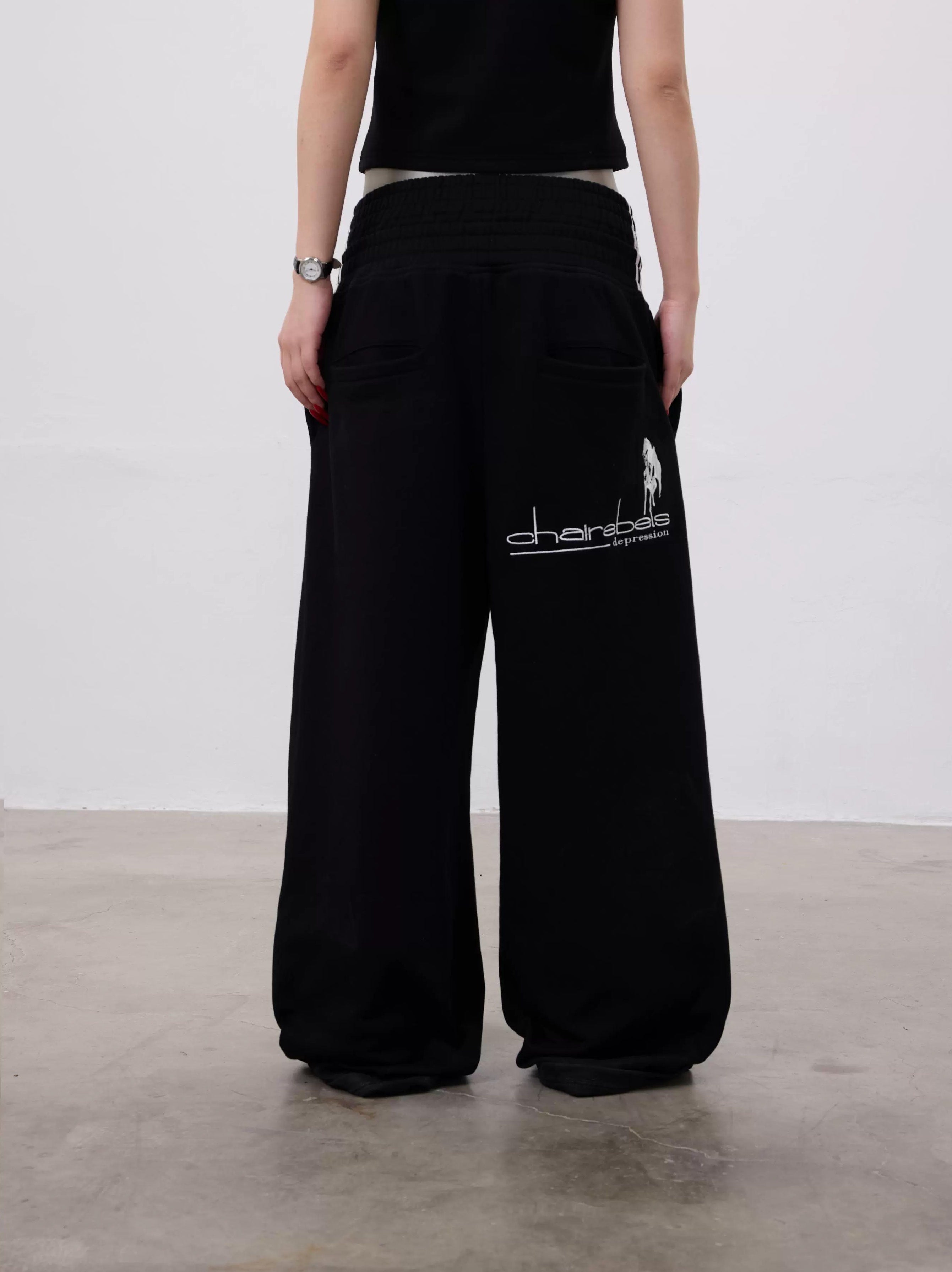 EMBROIDERED BAGGY PANTS