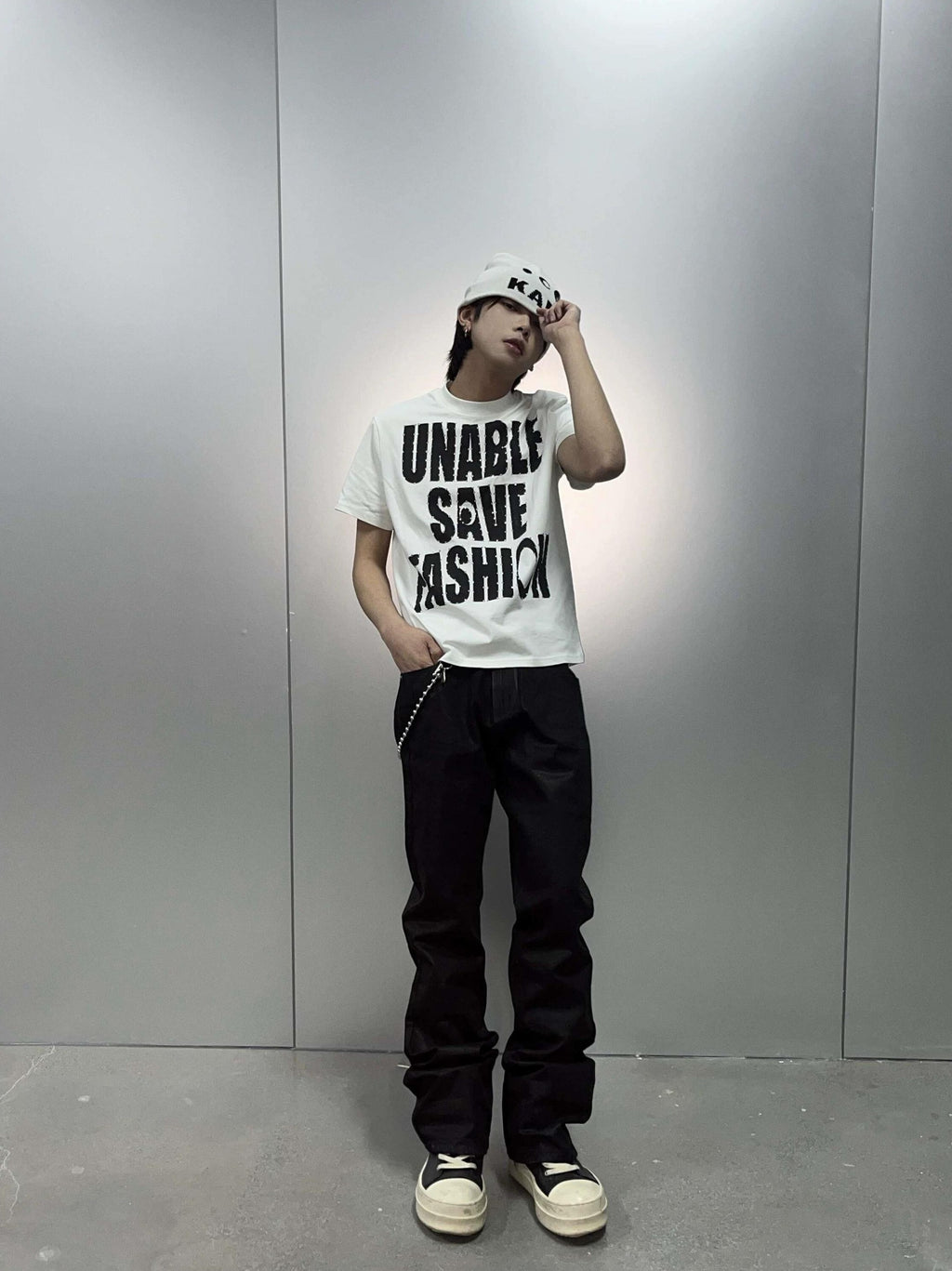 FASHION SLOGAN TEE