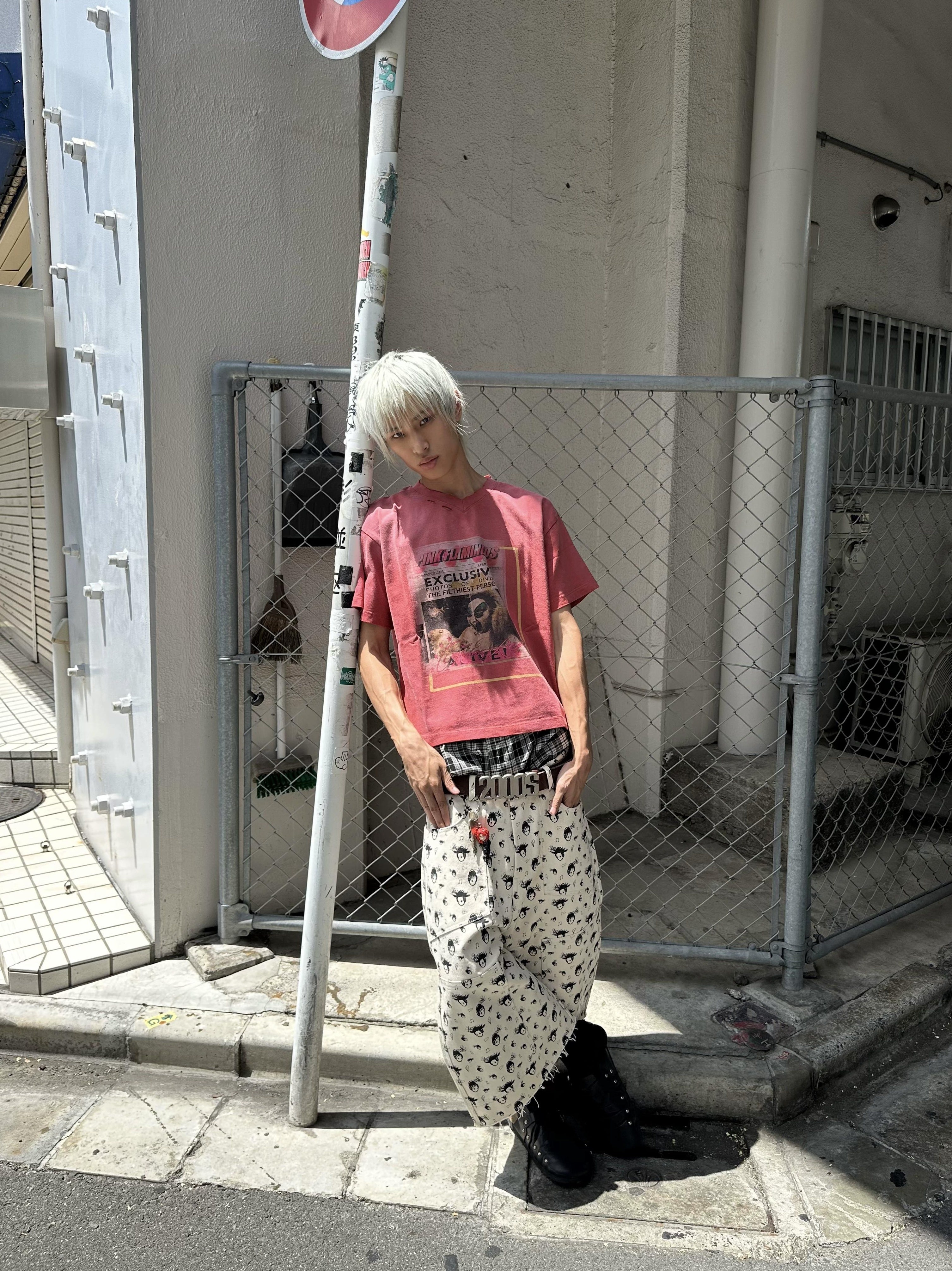 DISTRESSED BOXY TEE