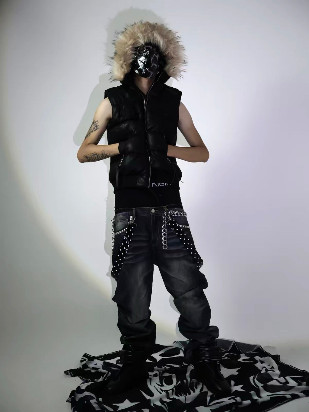 FUR HOODED PUFFER VEST