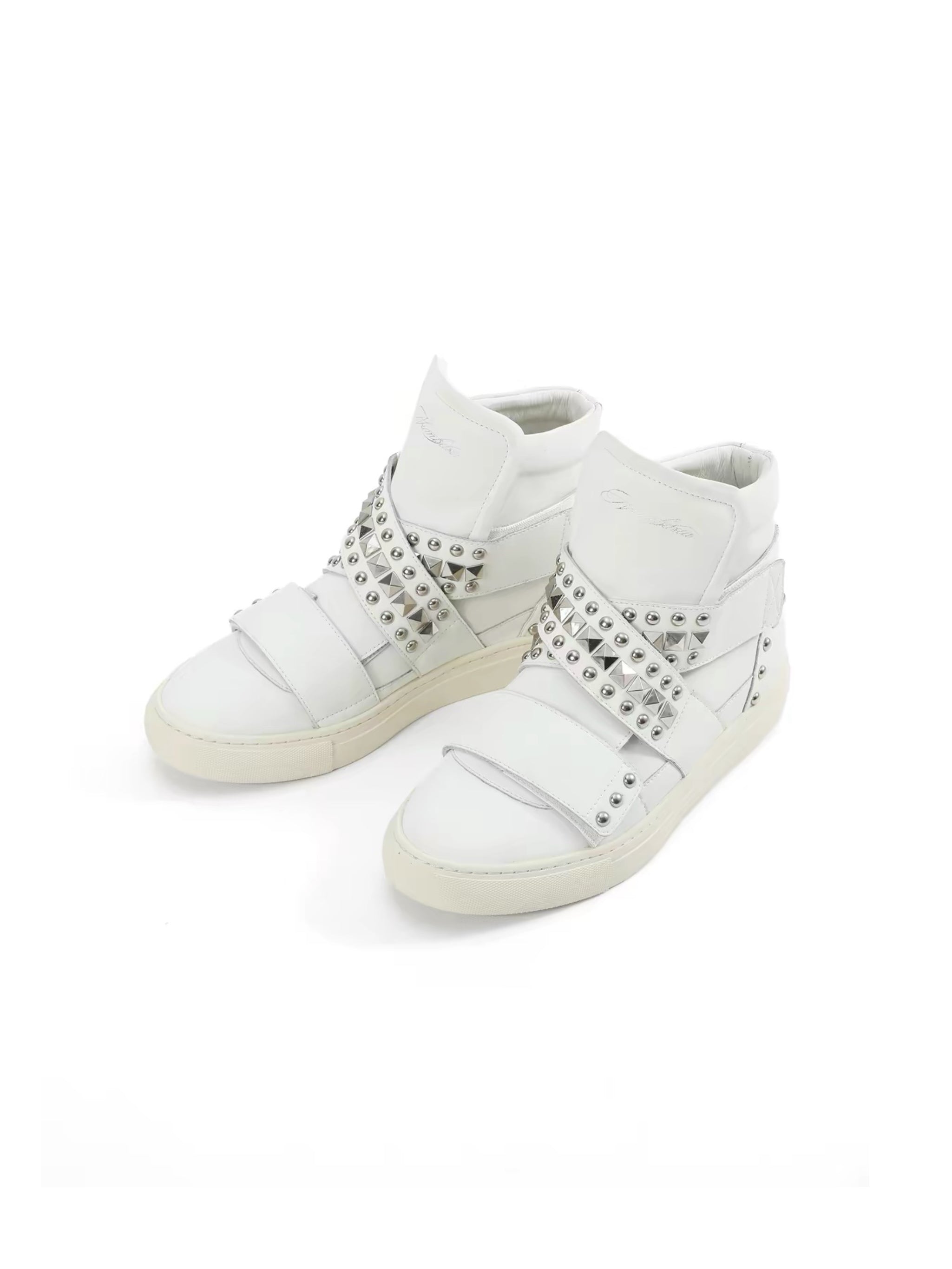 HIGH-TOP STUDDED SNEAKERS