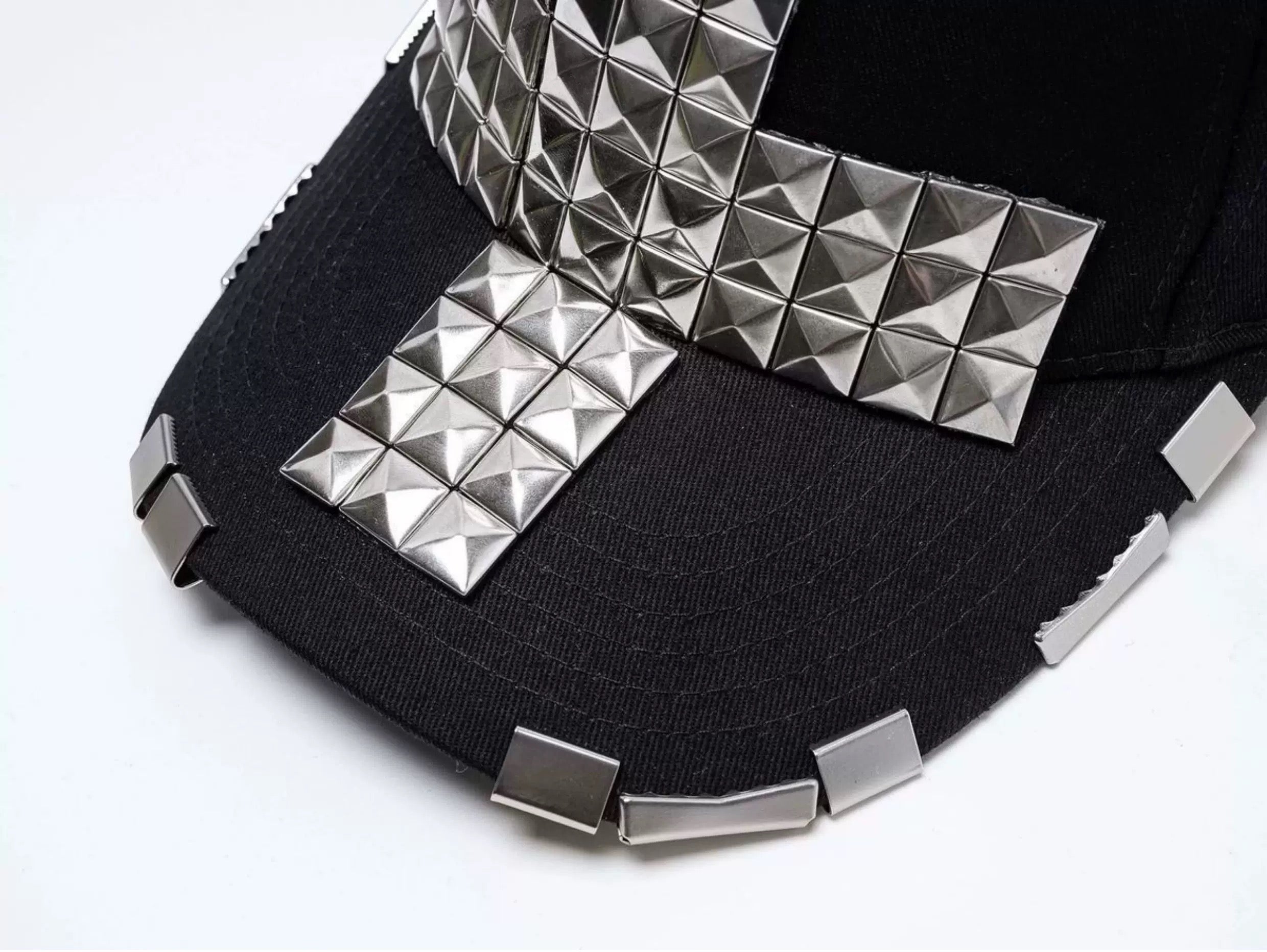 CROSS STUDDED CAP