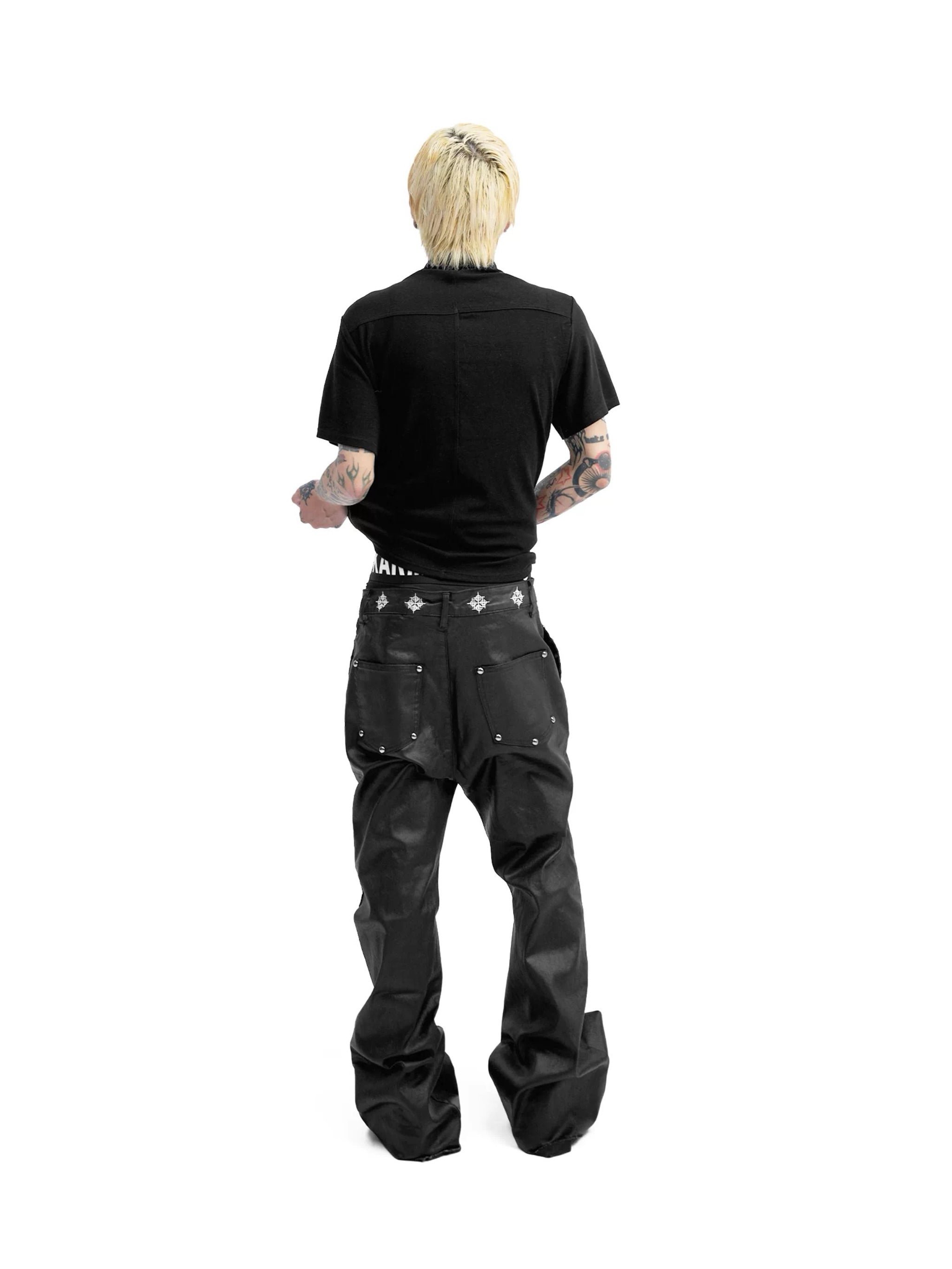 WAX COATED SLIM JEANS