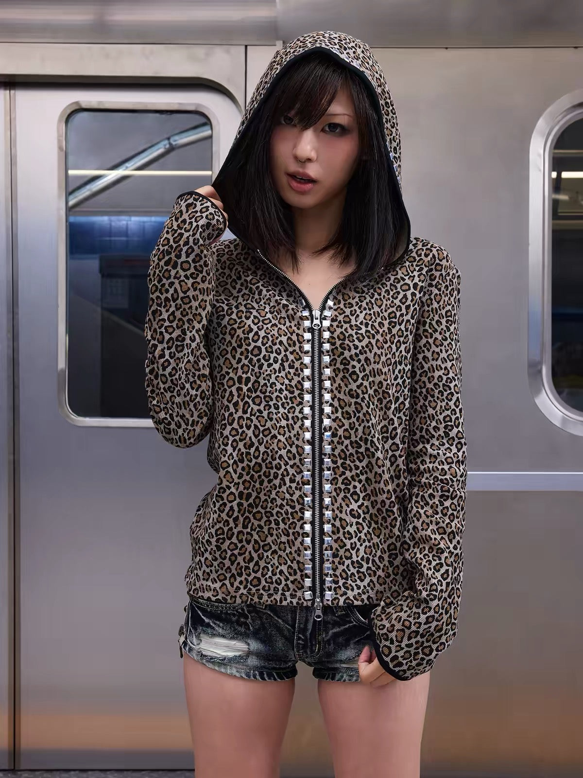 LEOPARD STUD ZIP HOODIE