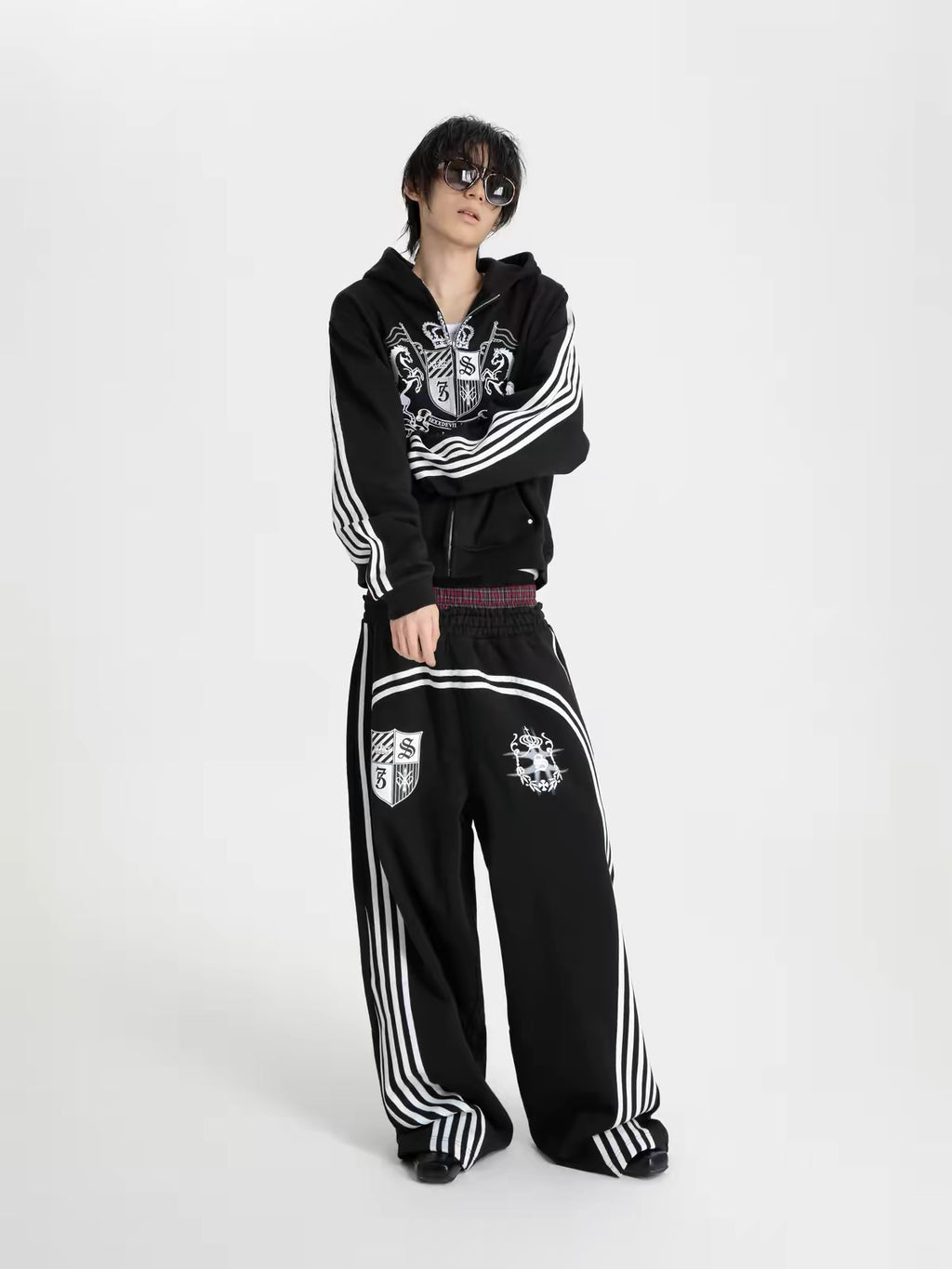 CREST STRIPE WIDE SWEATPANTS