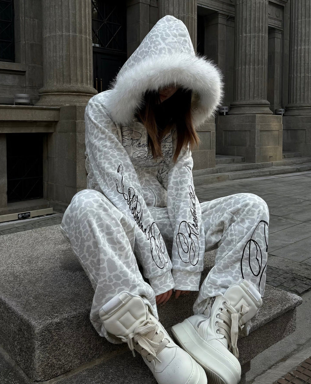 LEOPARD PRINT SWEATSHIRT SET