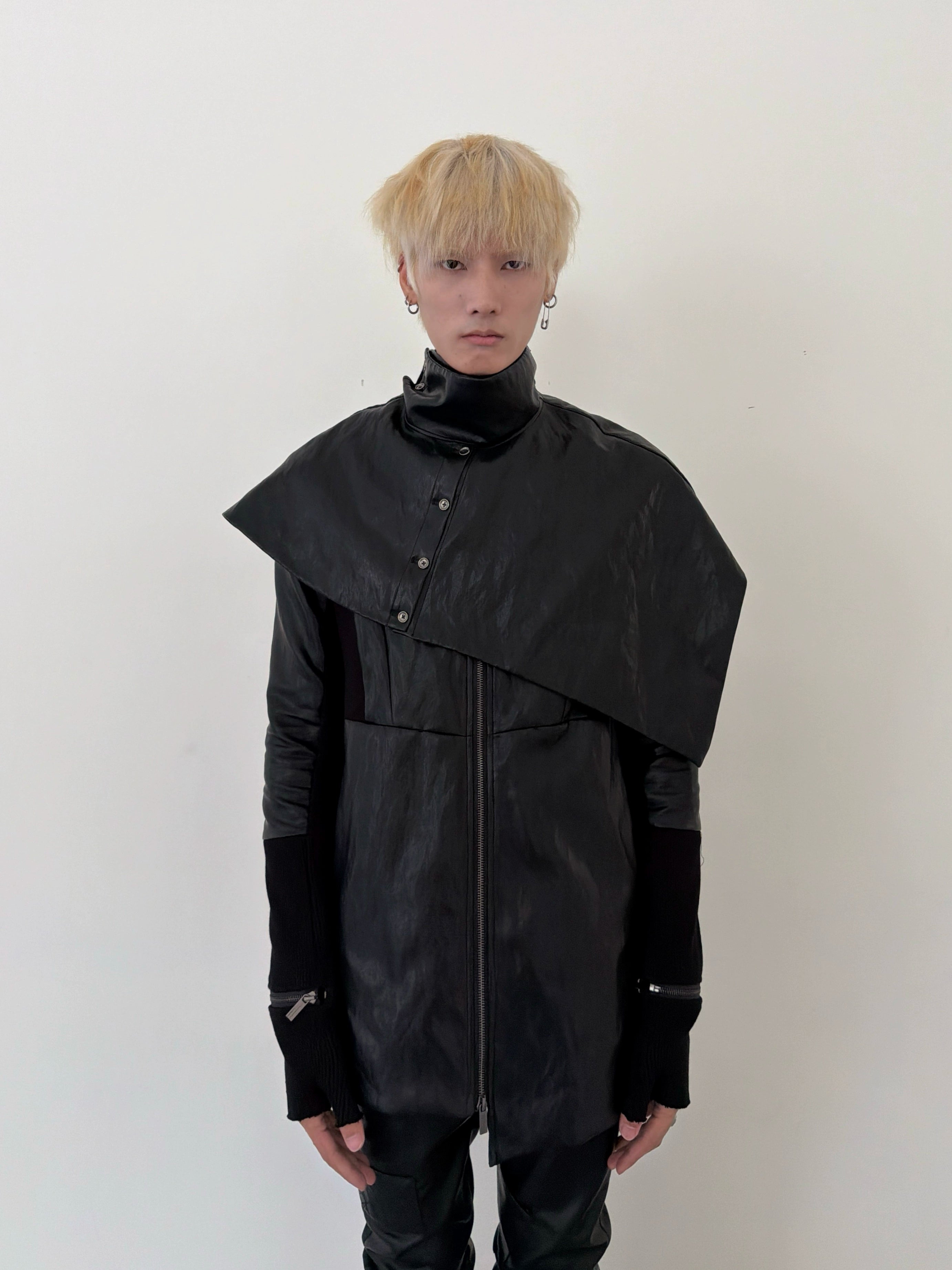 REMOVABLE COLLAR LEATHER JACKET