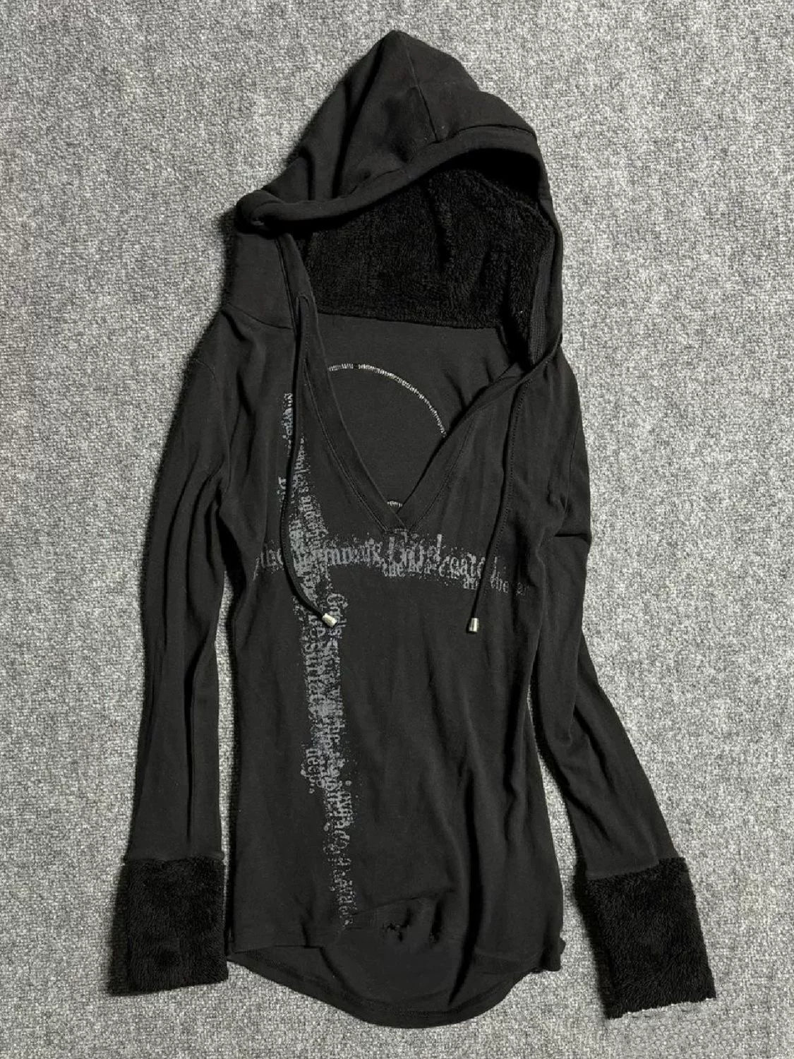 GOTHIC VINTAGE HOODED SWEATSHIRT