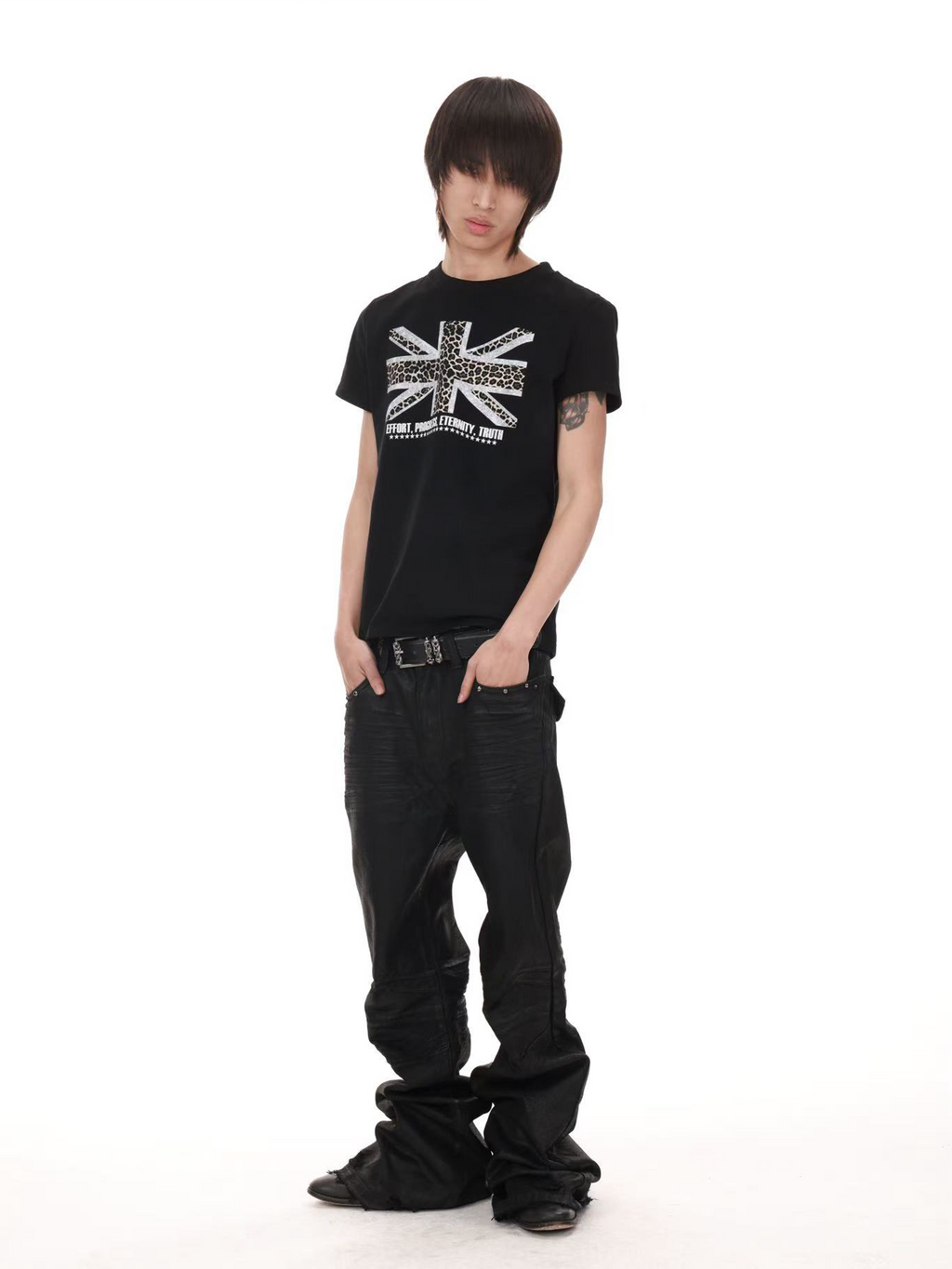 LEOPARD FLAG GRAPHIC T-SHIRT