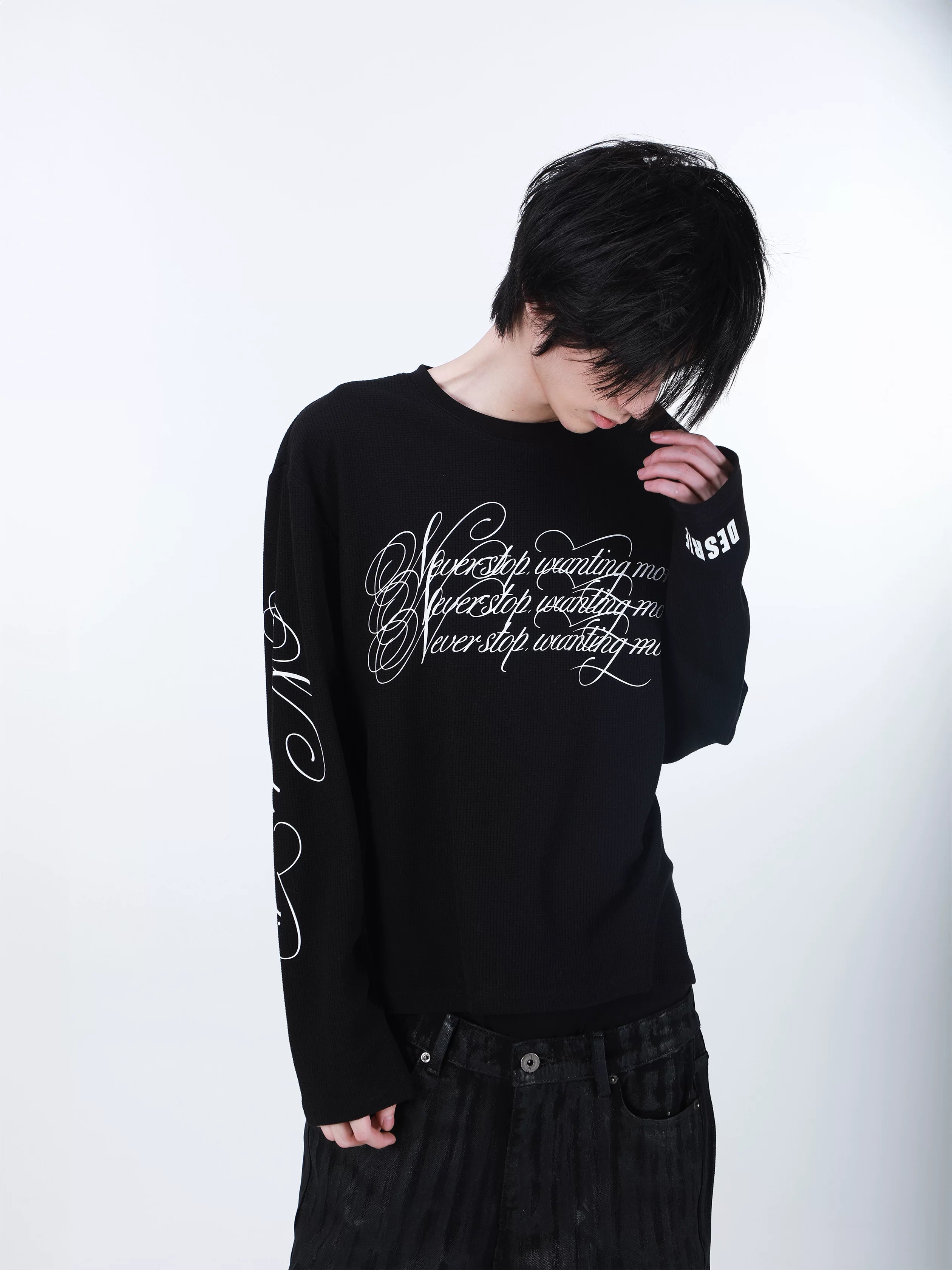 EMBROIDERED DESIRE SLOGAN T-SHIRT