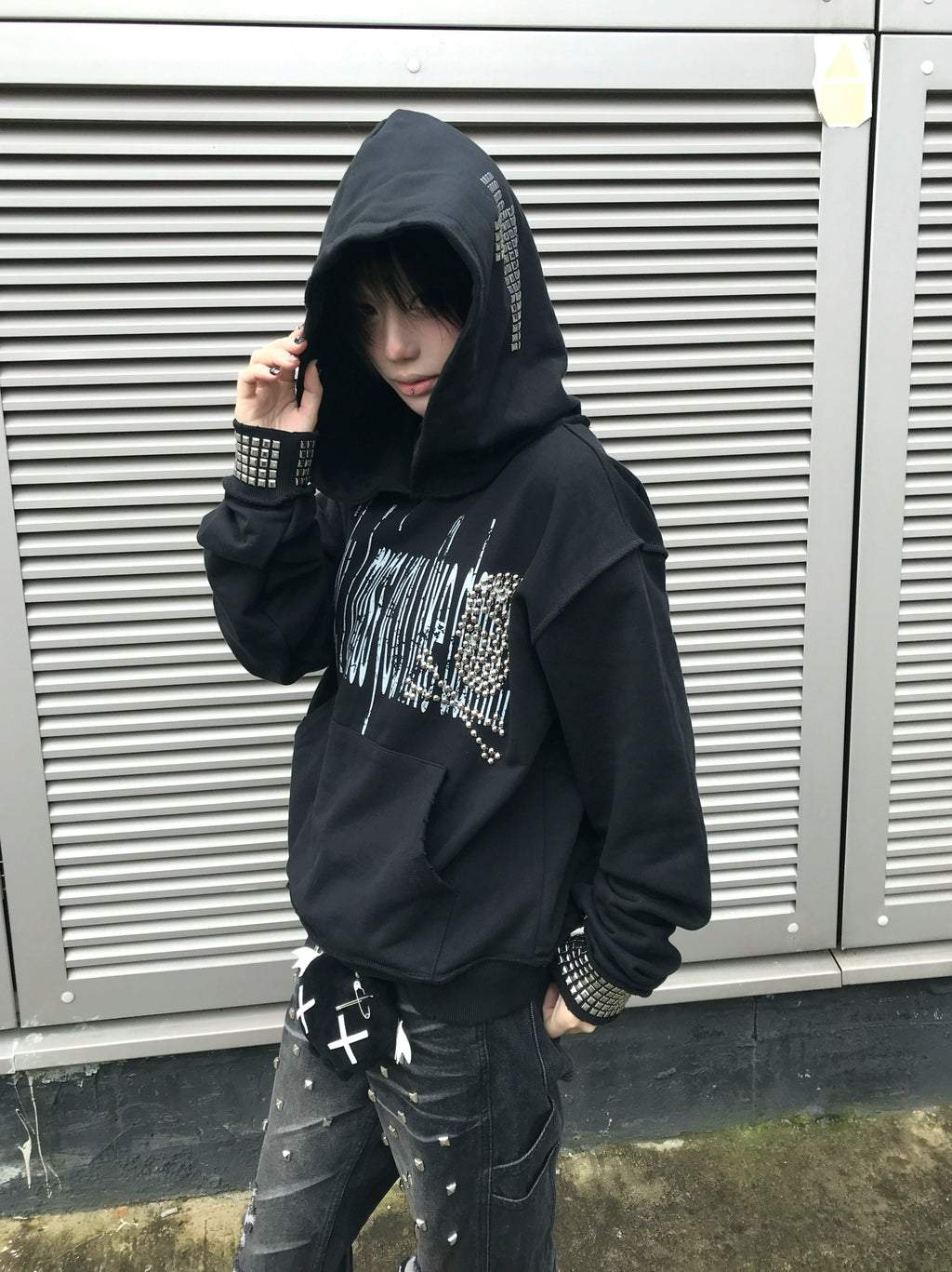 VINTAGE SKULL CROSSBONES HOODIE