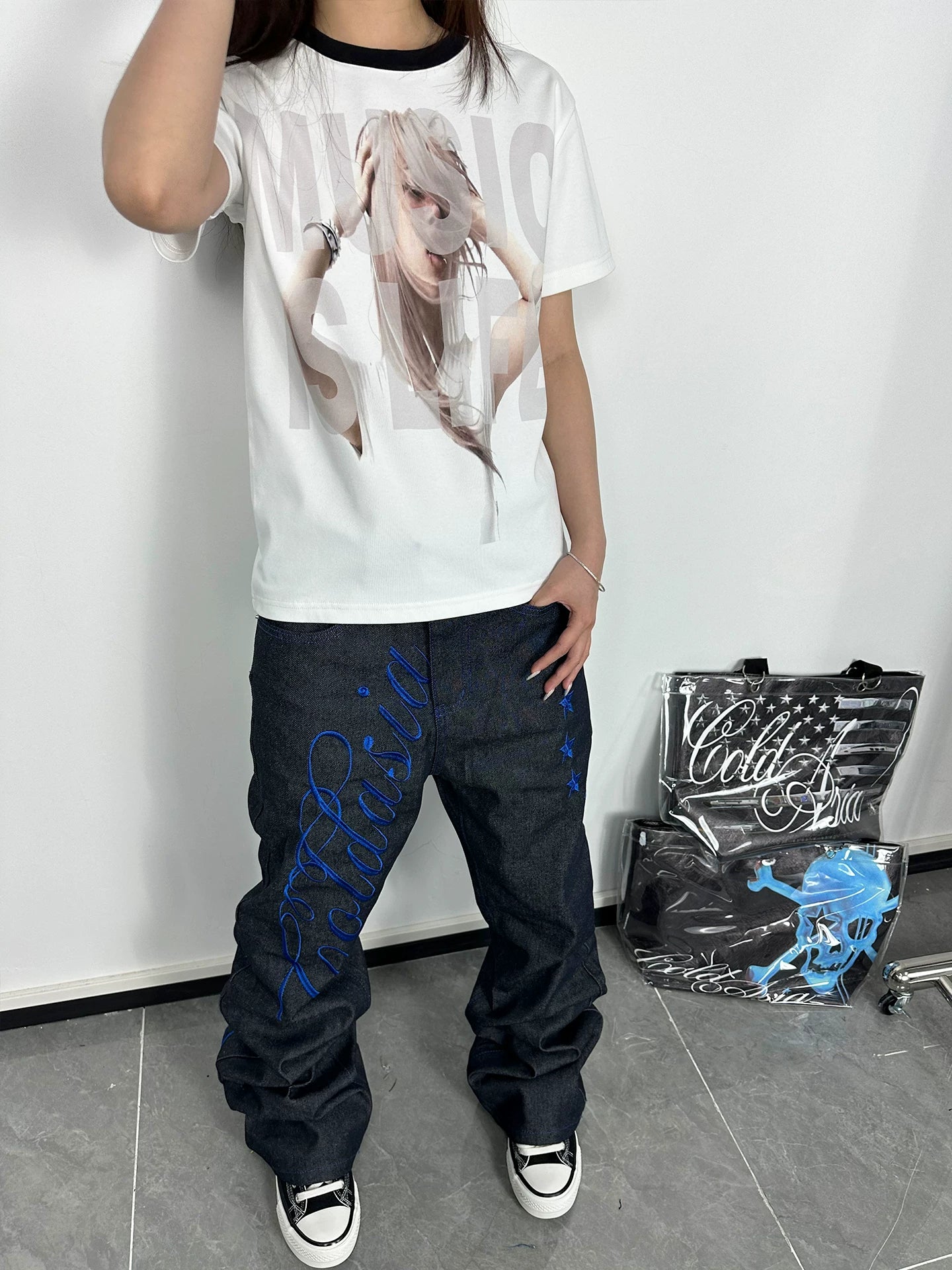 MUSIC LIFE GRAPHIC TEE