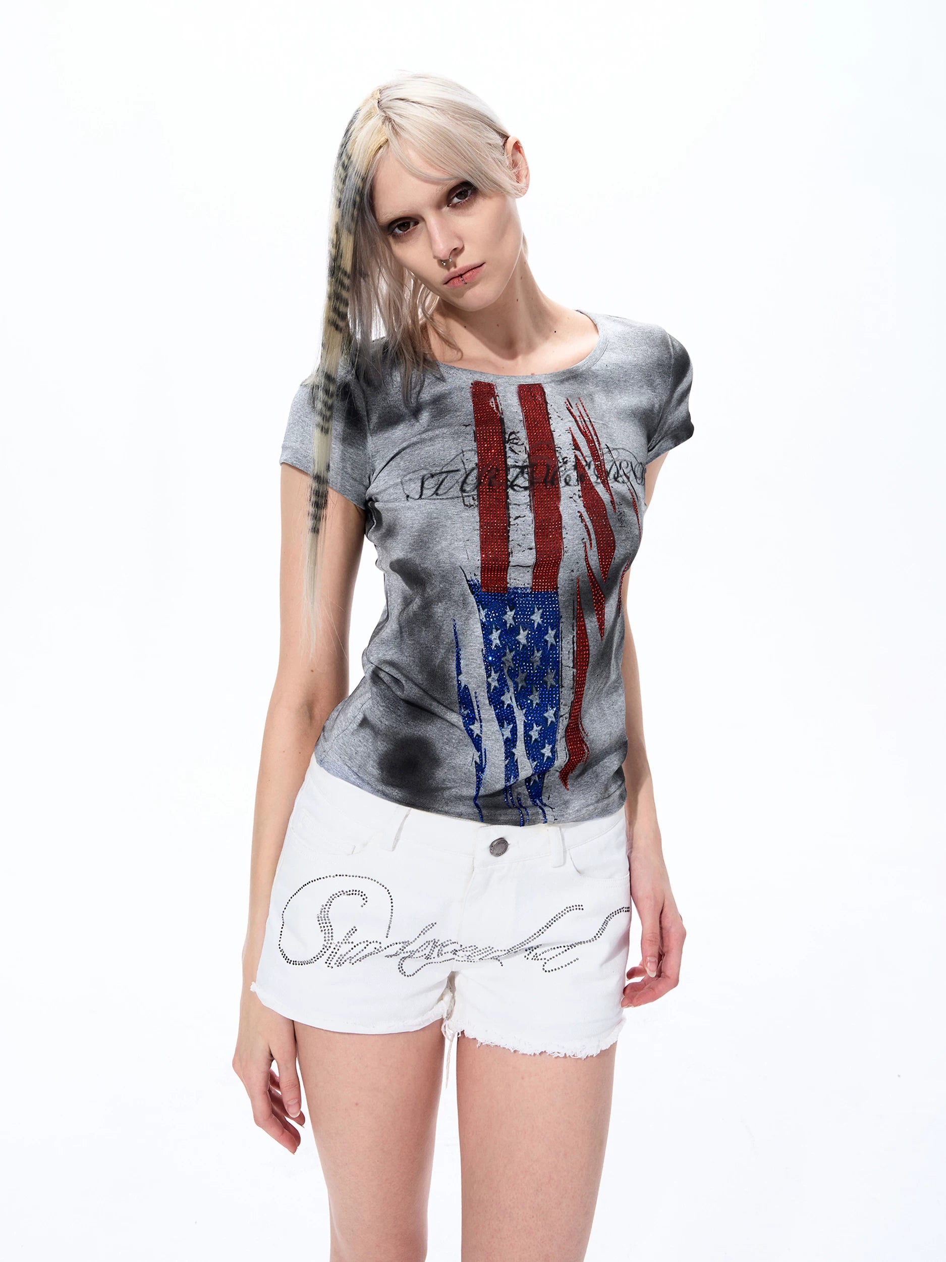 RHINESTONE FLAG TEE