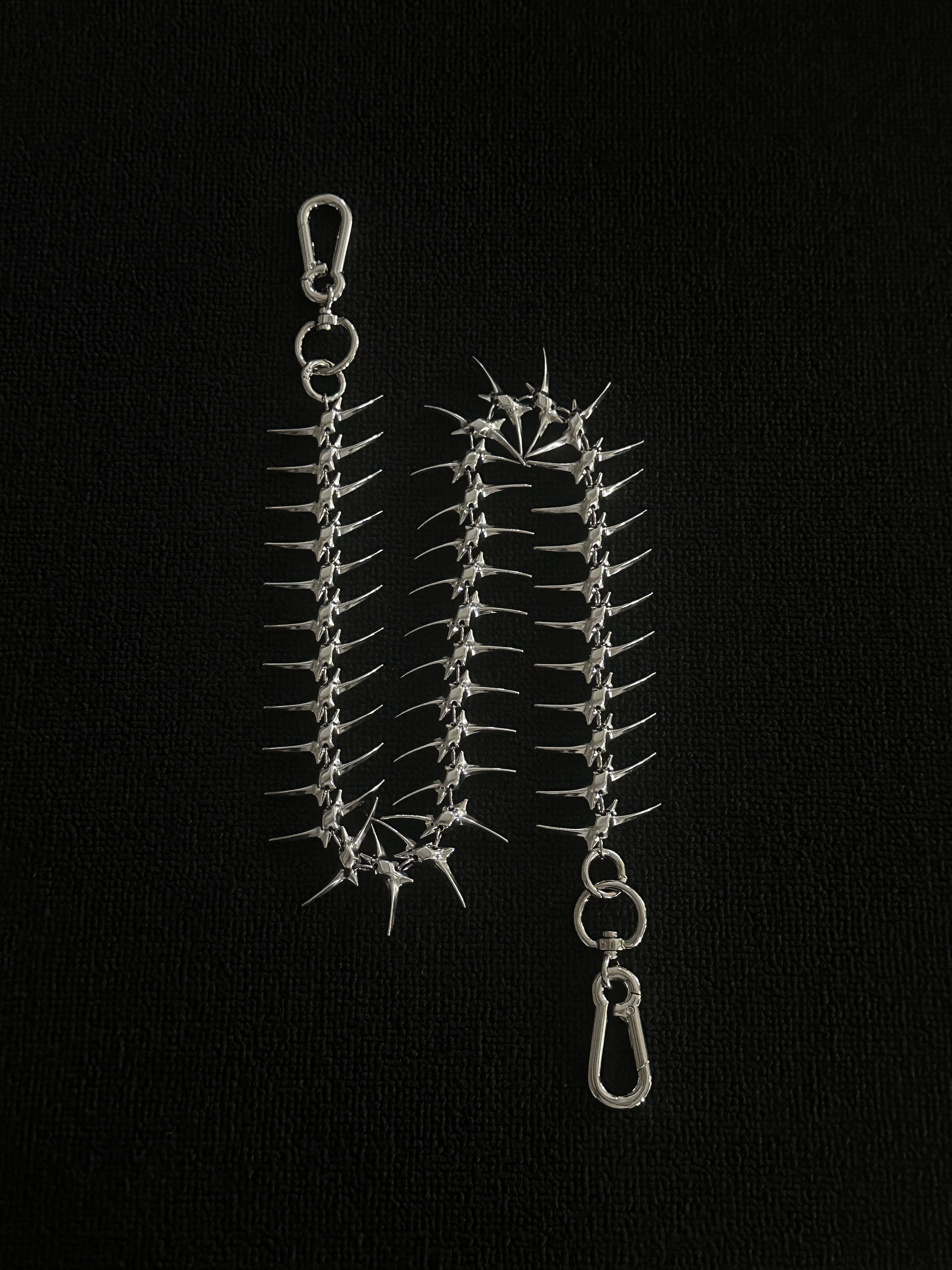 ALIEN BONE CHAIN