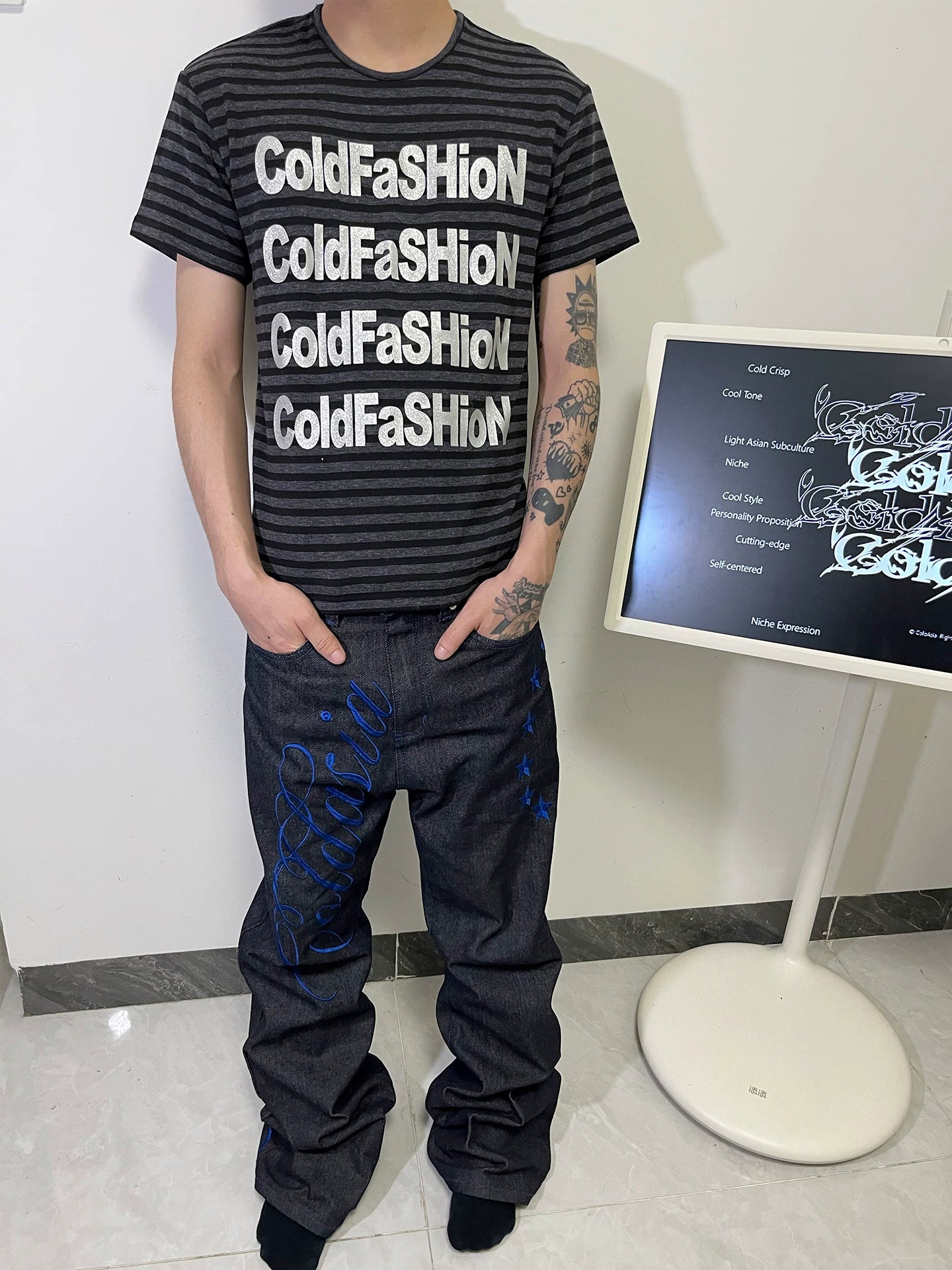 SILVER STRIPED SHORT SLEEVE T-SHIRT