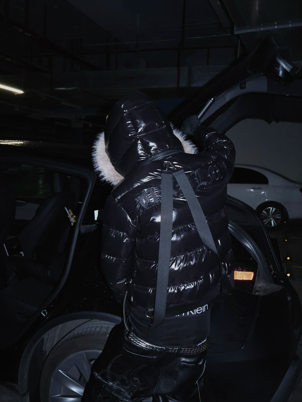 TWO-TONE HOODED PADDED JACKET