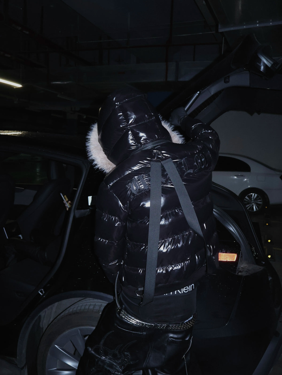 TWO-TONE HOODED PADDED JACKET
