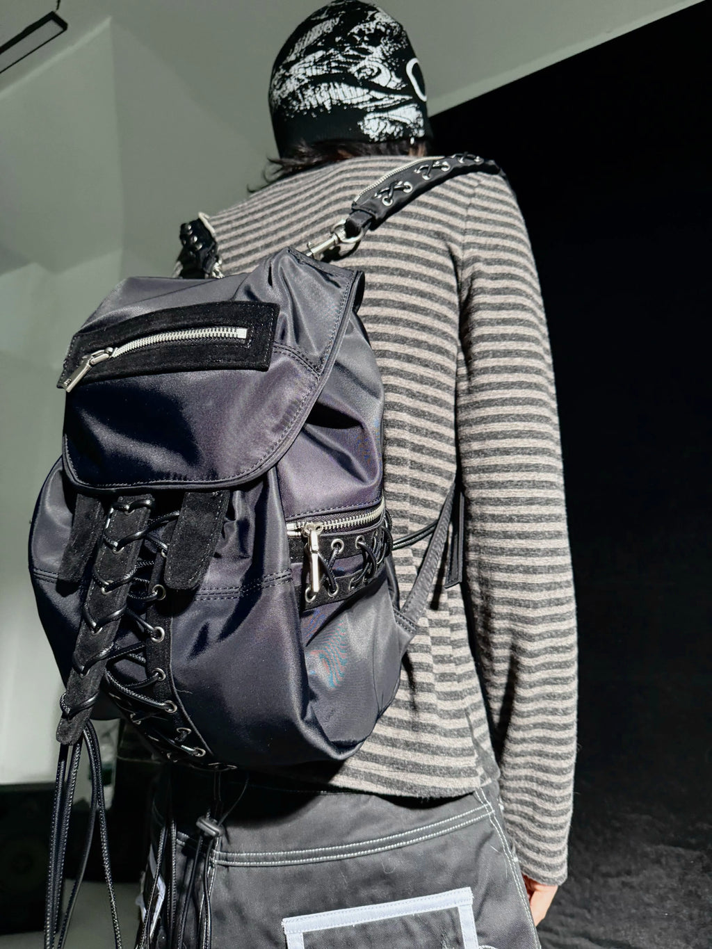 UTILITY NYLON SHOULDER BAG