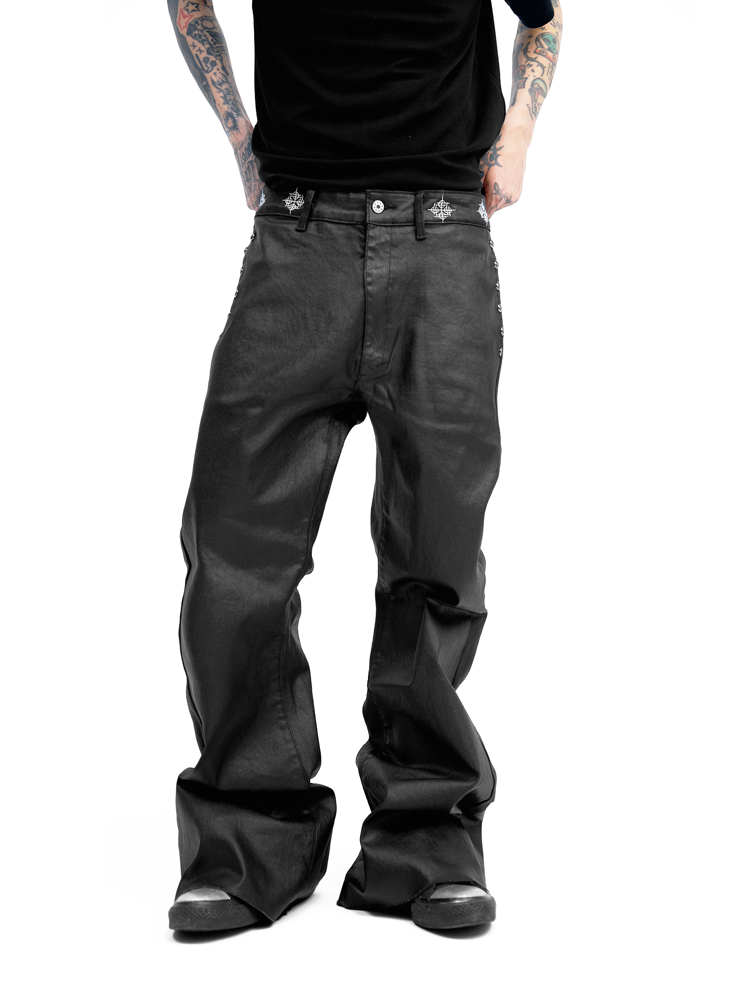 WAX COATED SLIM JEANS