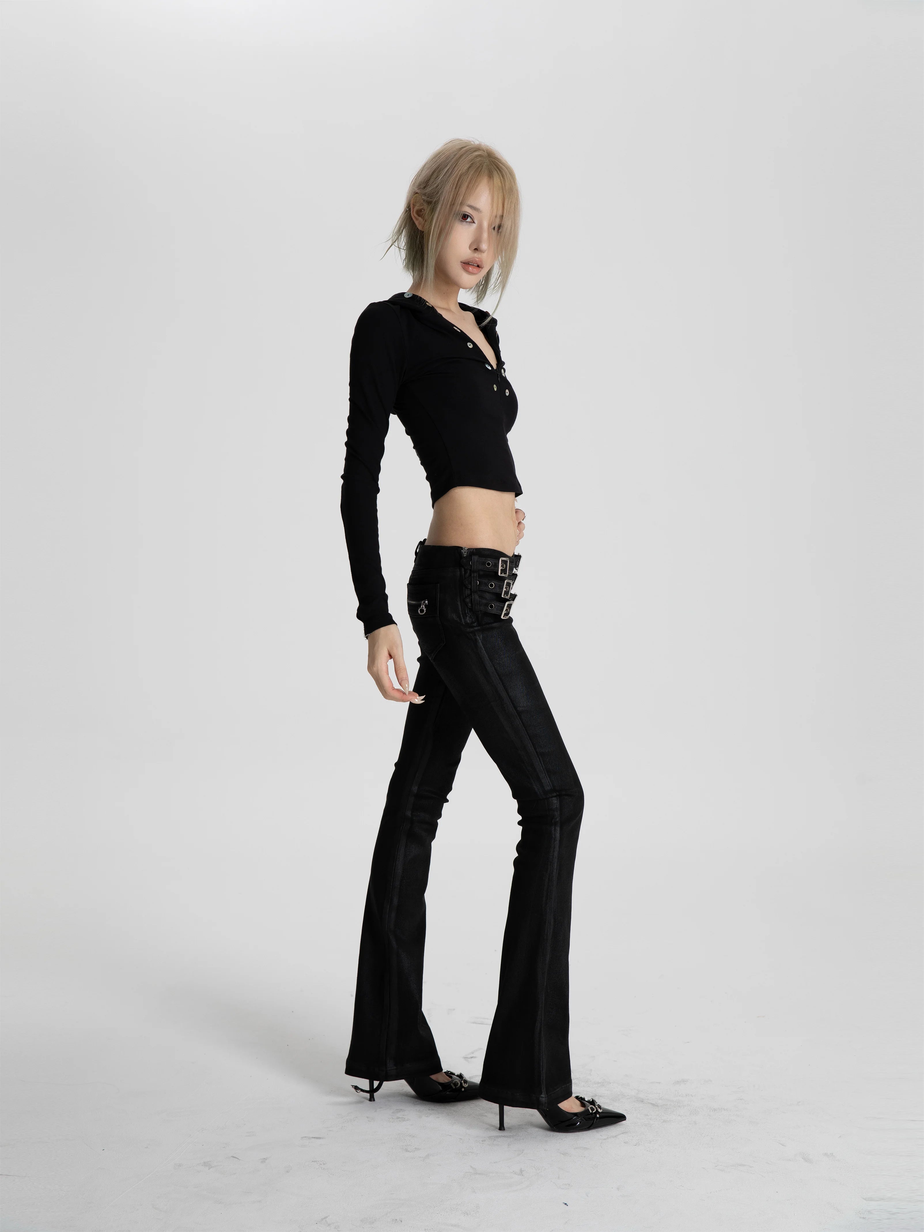 SLIM-FIT ZIPPER HOODIE TOP