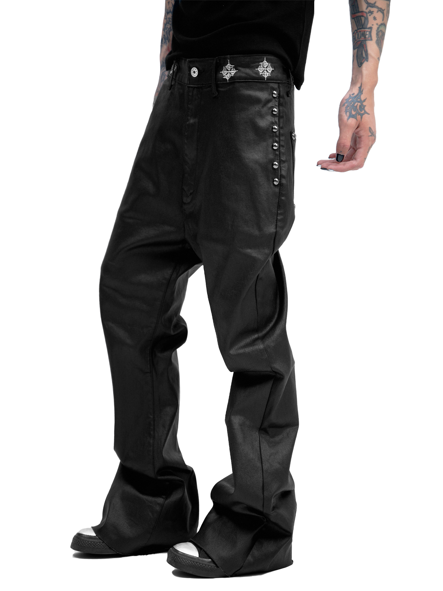 WAX COATED SLIM JEANS
