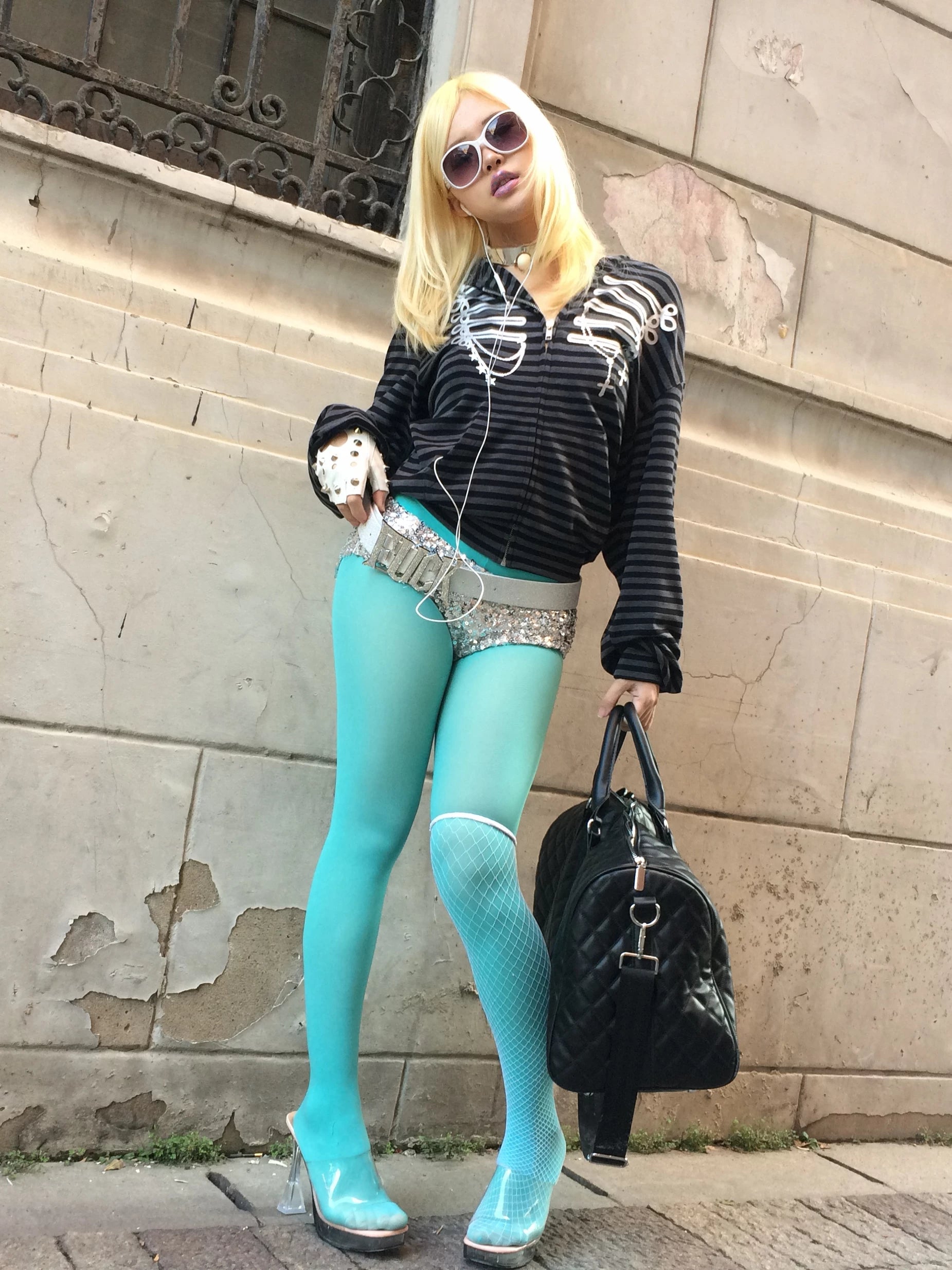 STRIPED SILVER ZIPPER BLOUSE