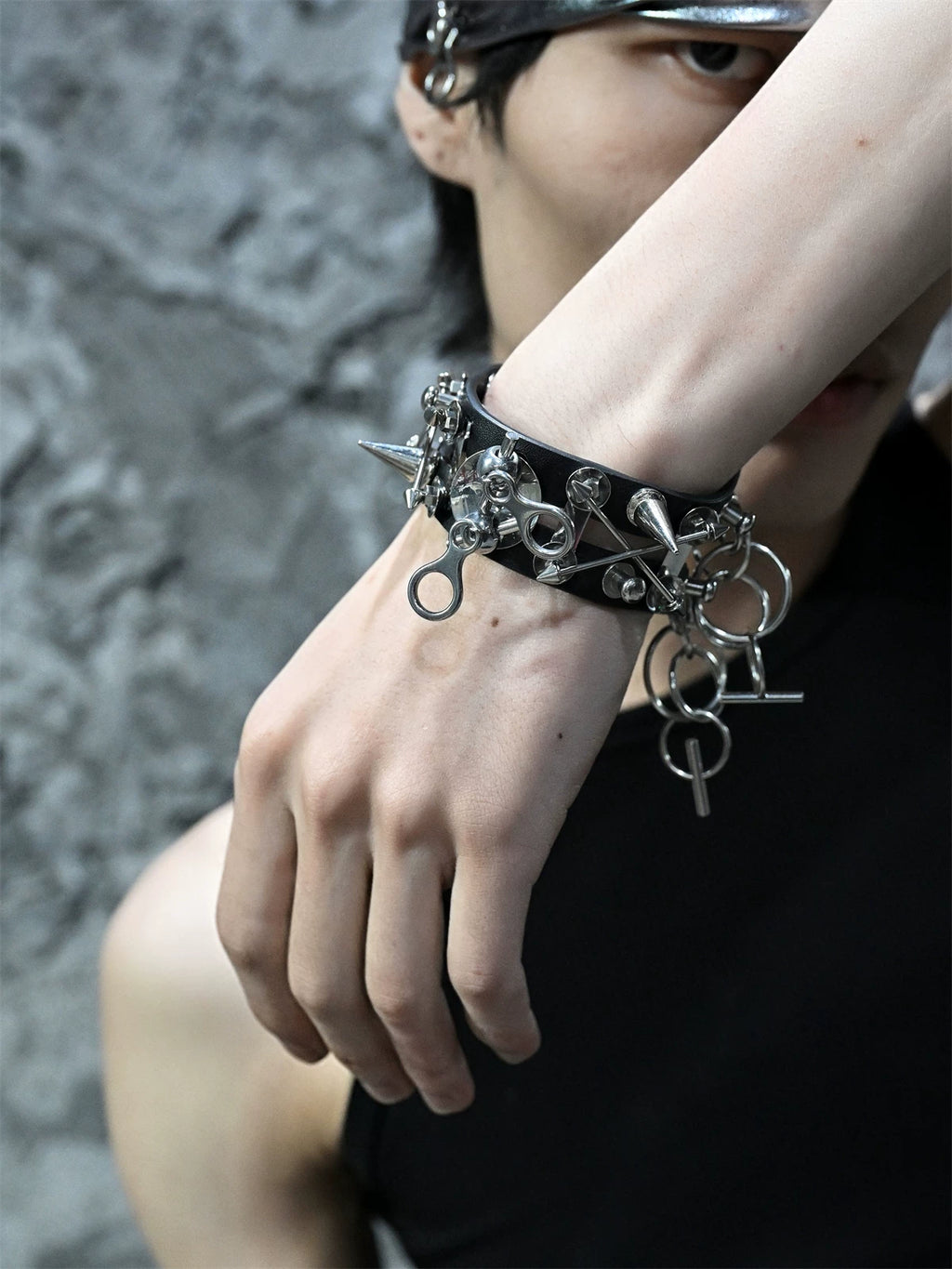 HEAVY DUTY BRACELET