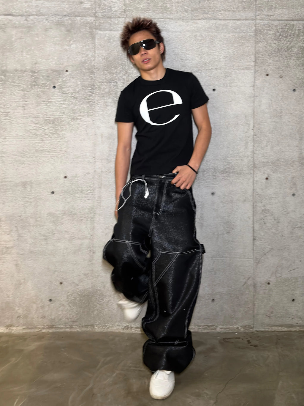 STRETCH FIT SHORT SLEEVE TEE