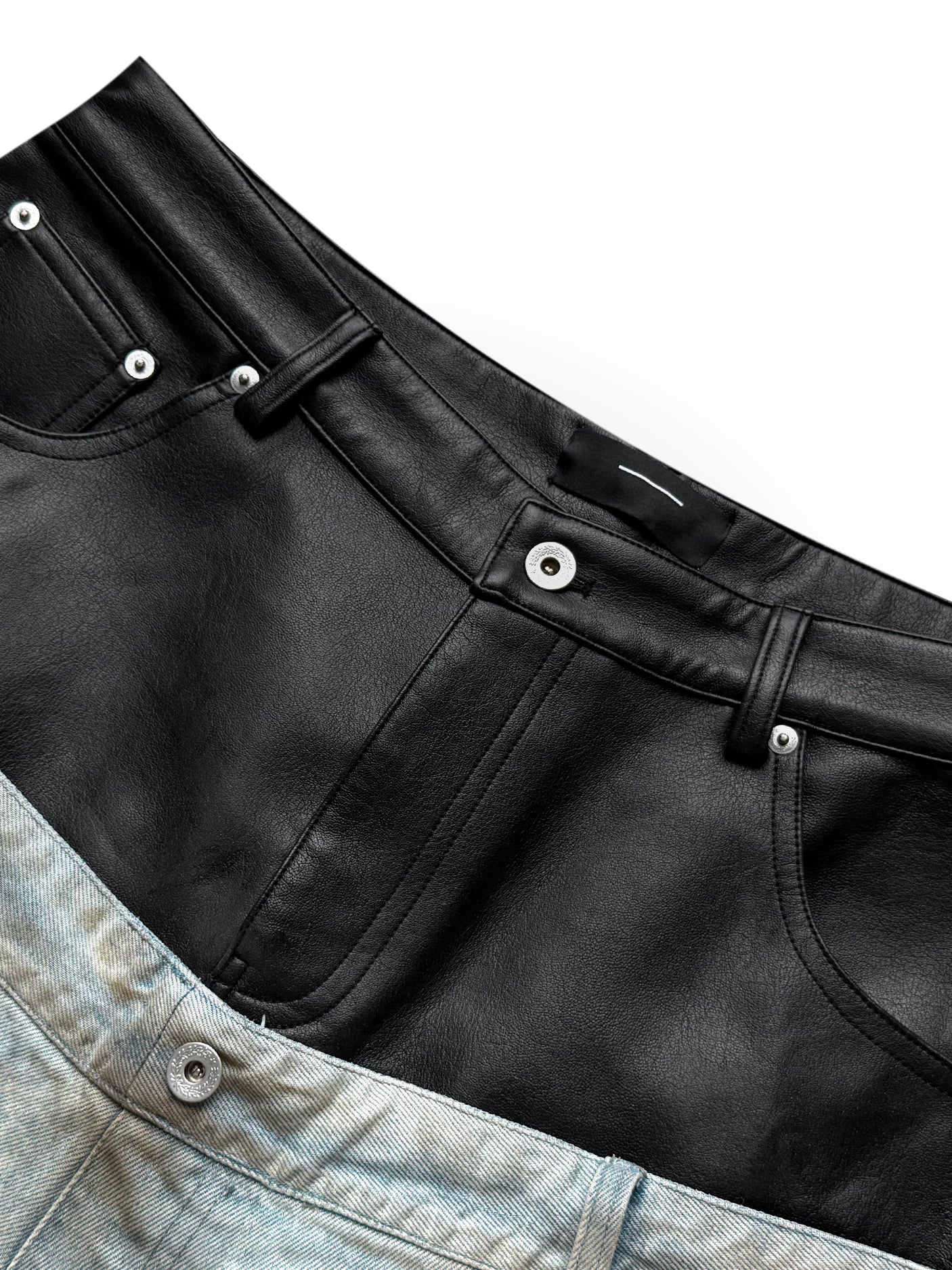 DISTRESSED DOUBLE-WAIST JEANS