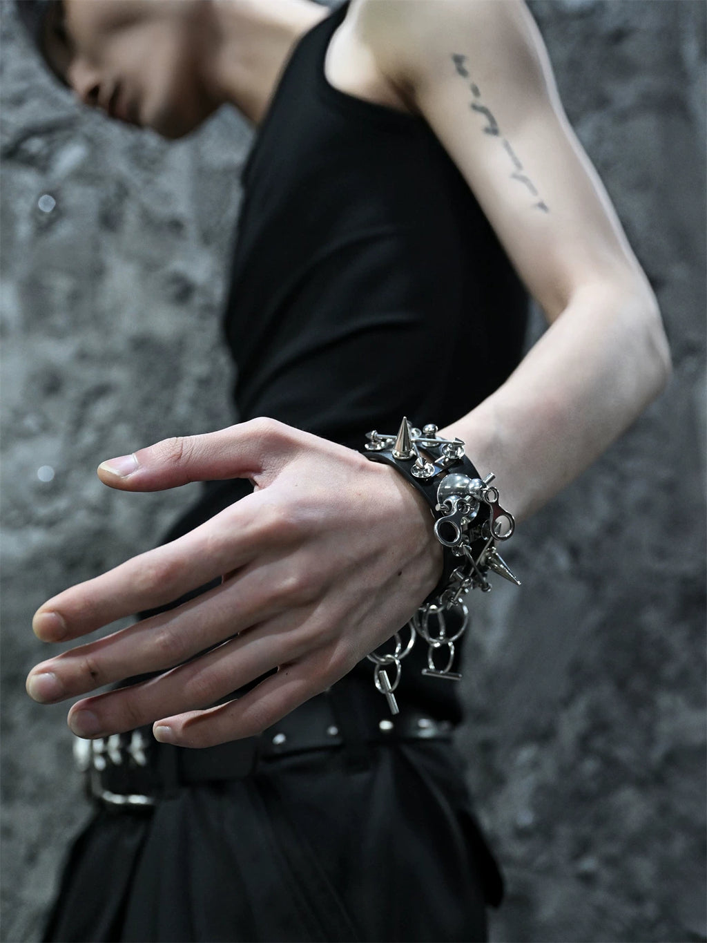 HEAVY DUTY BRACELET