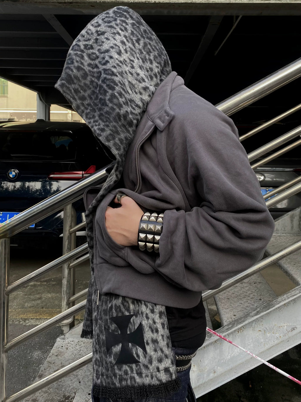 FLEECE HOODIE SCARF