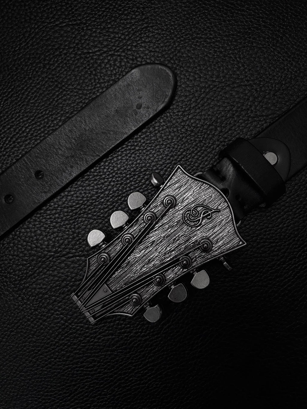 VINTAGE GUITAR BELT