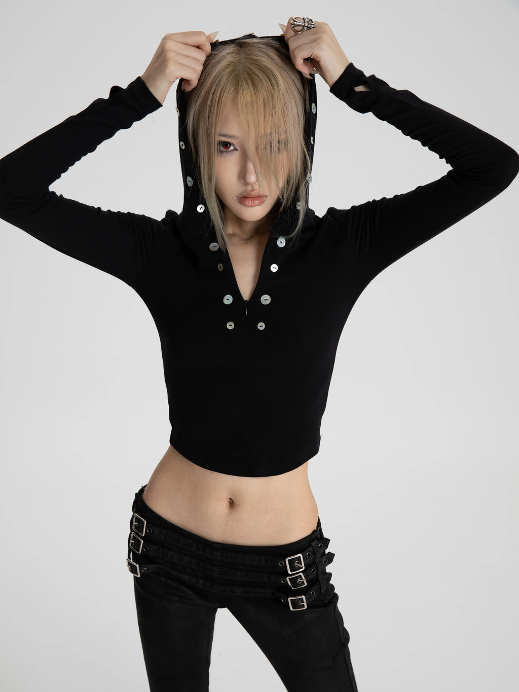SLIM-FIT ZIPPER HOODIE TOP