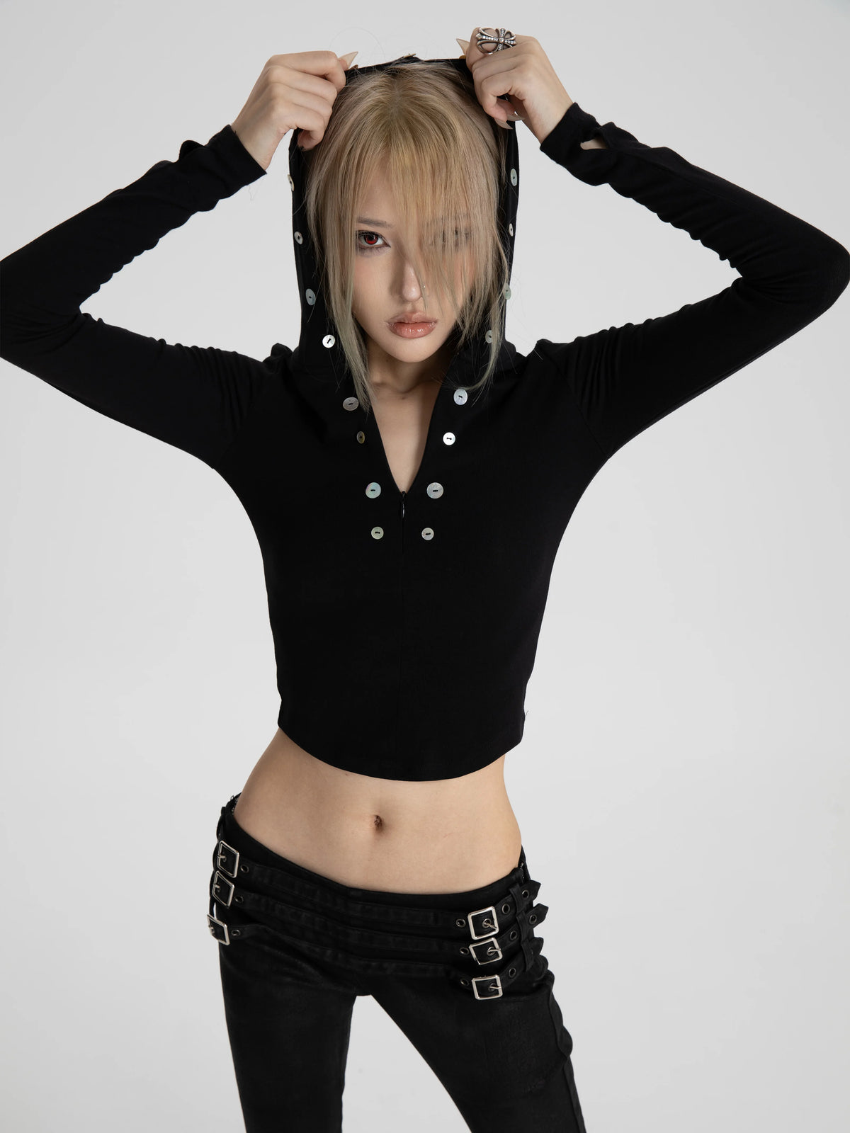 SLIM-FIT ZIPPER HOODIE TOP