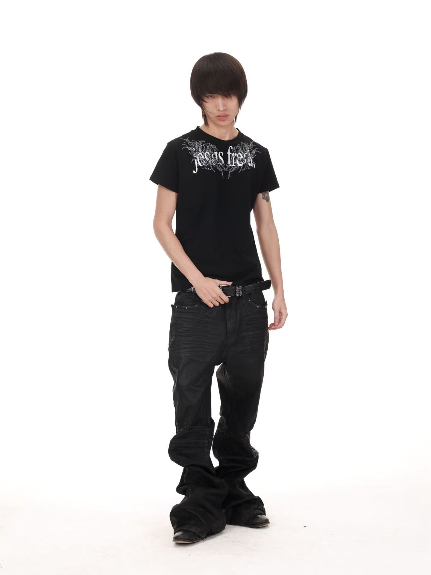 THORN GOTHIC SLOGAN T-SHIRT