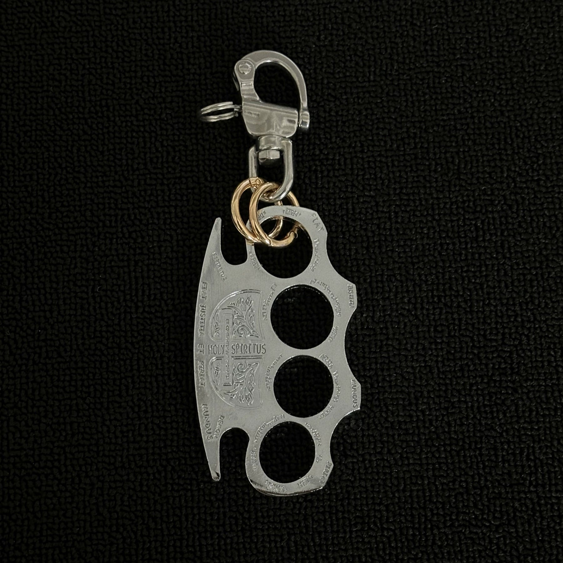 KNUCKLE TOOL KEYCHAIN