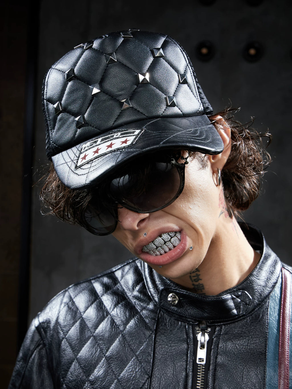 RETRO GLITTER TRUCKER CAP
