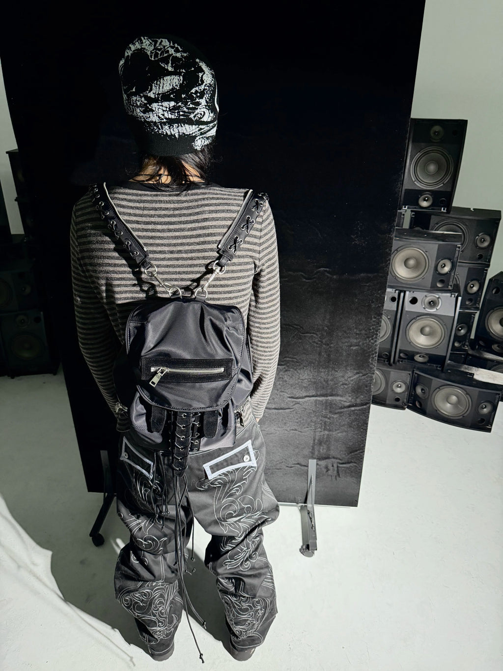 UTILITY NYLON SHOULDER BAG