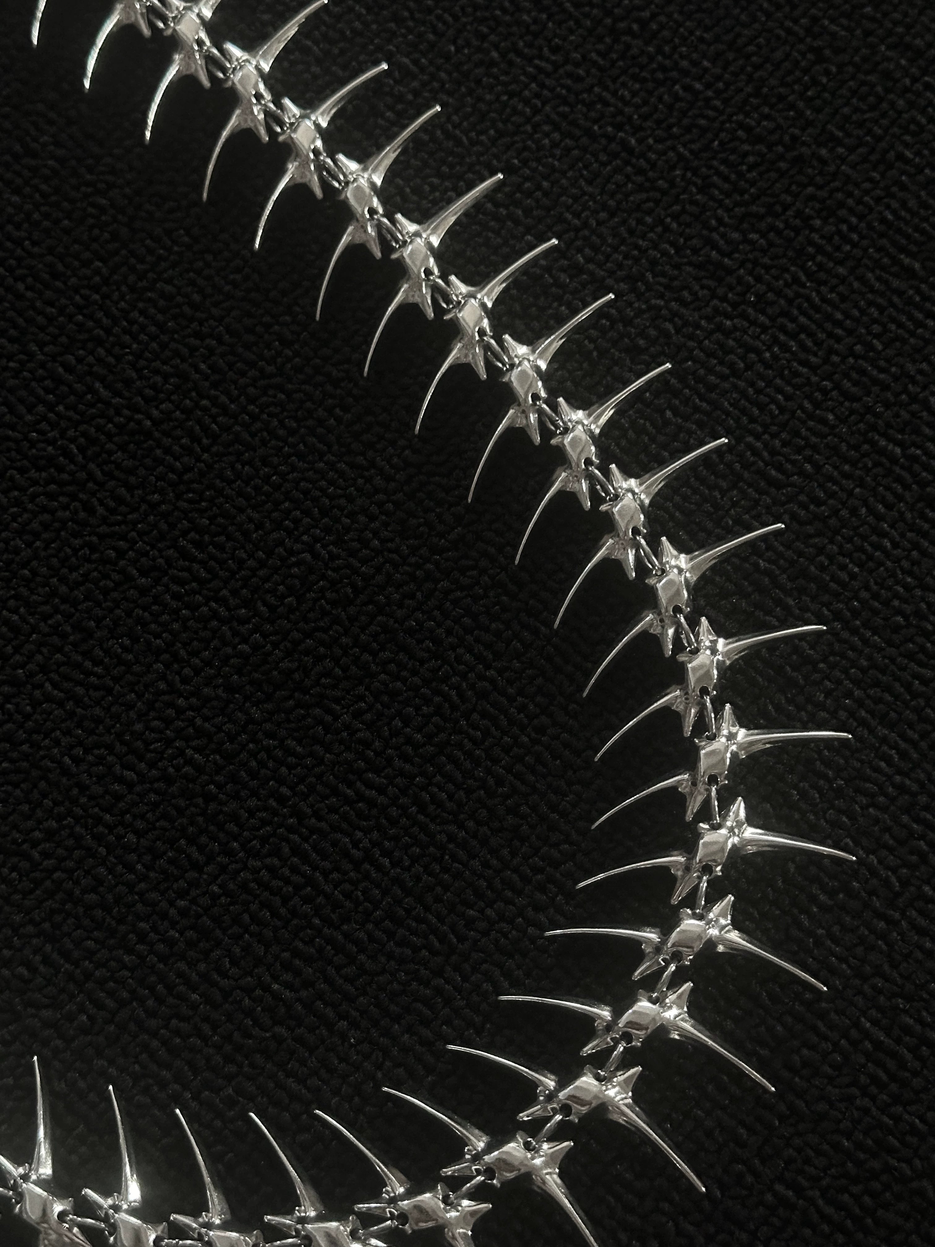 ALIEN BONE CHAIN