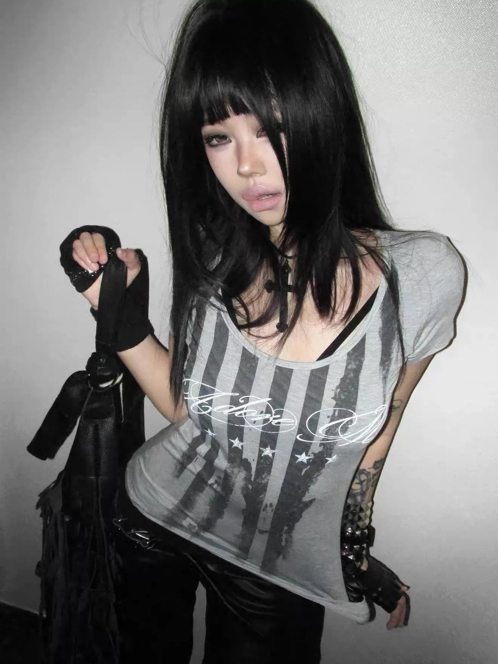 NUMBASIA FLAG GRAPHIC T-SHIRT