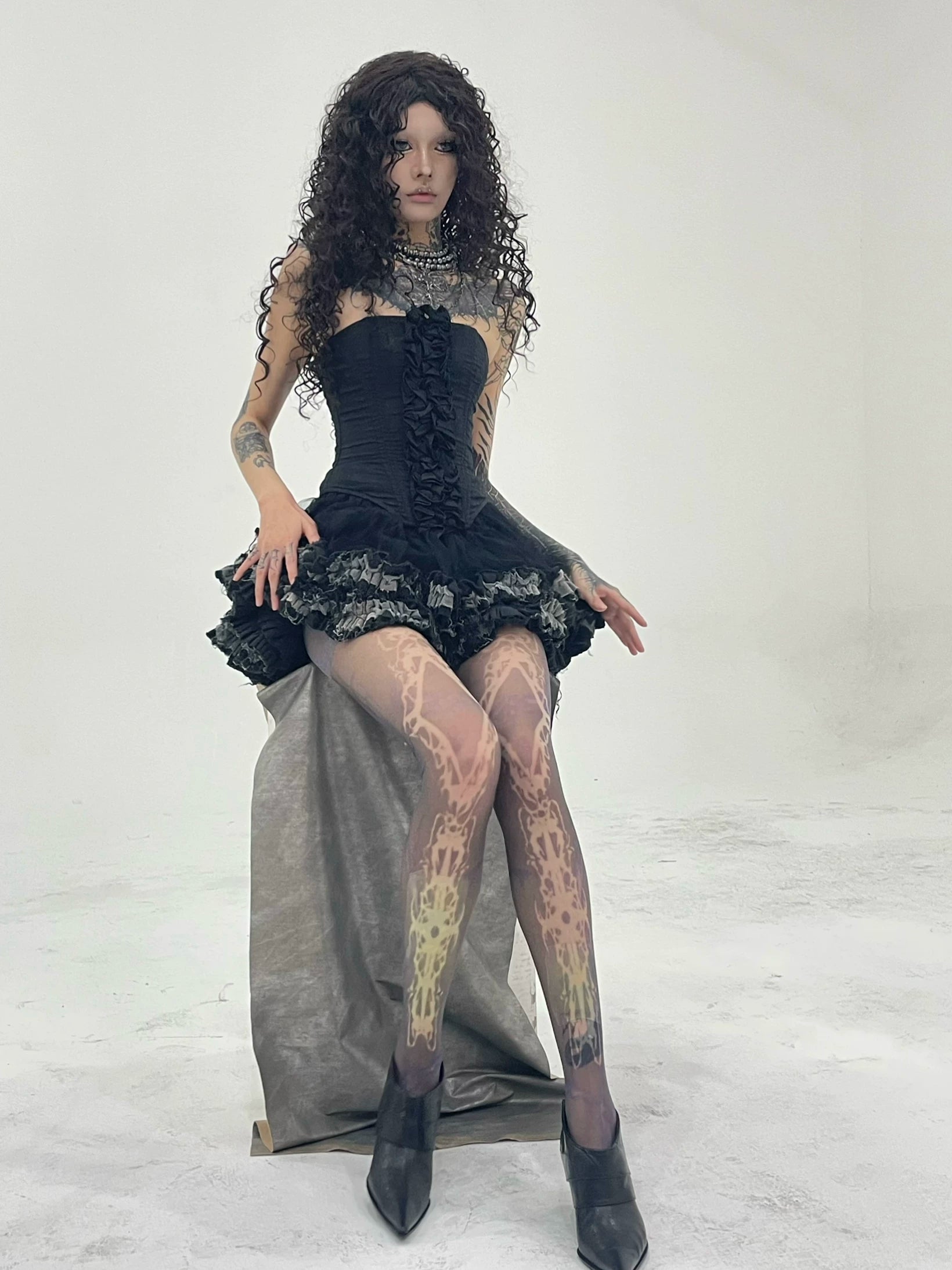 VEIL SKIN TIGHTS
