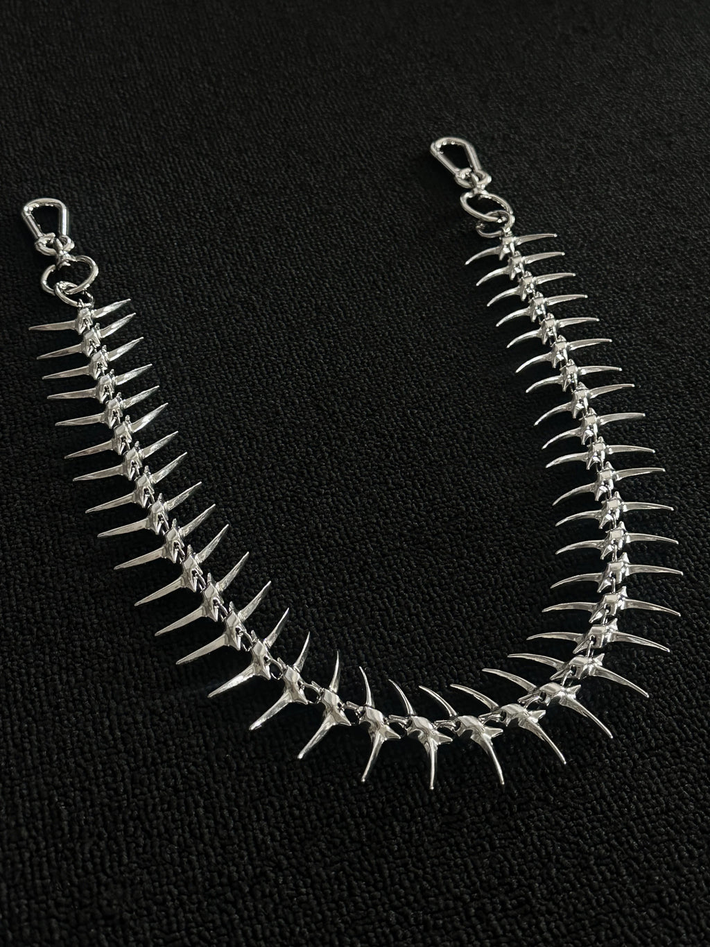 ALIEN BONE CHAIN