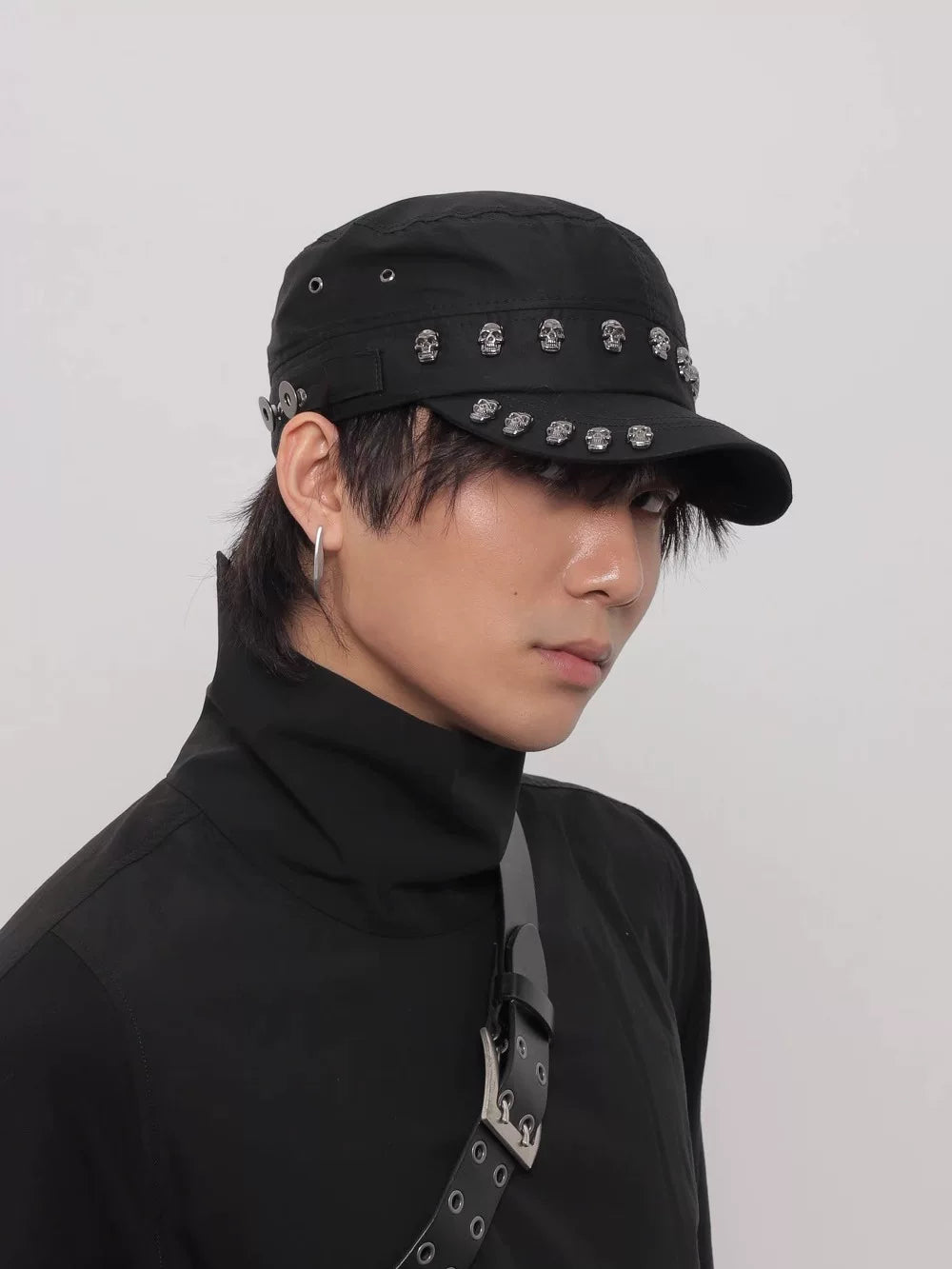 Y2K SKULL RIVET FLAT CAP