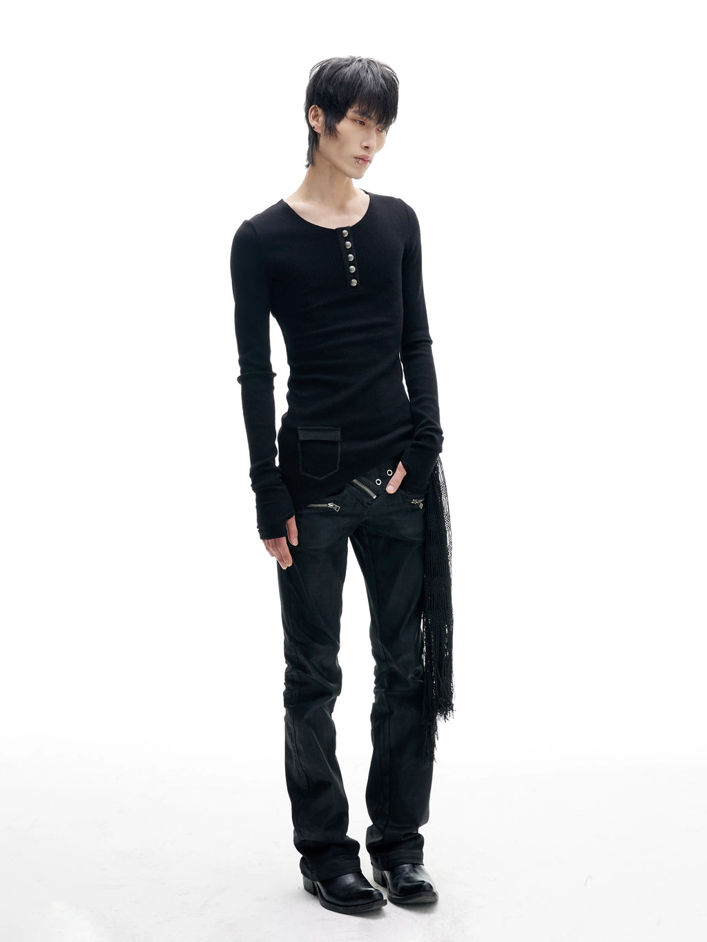 IRREGULAR SLANT HEM KNIT SWEATER