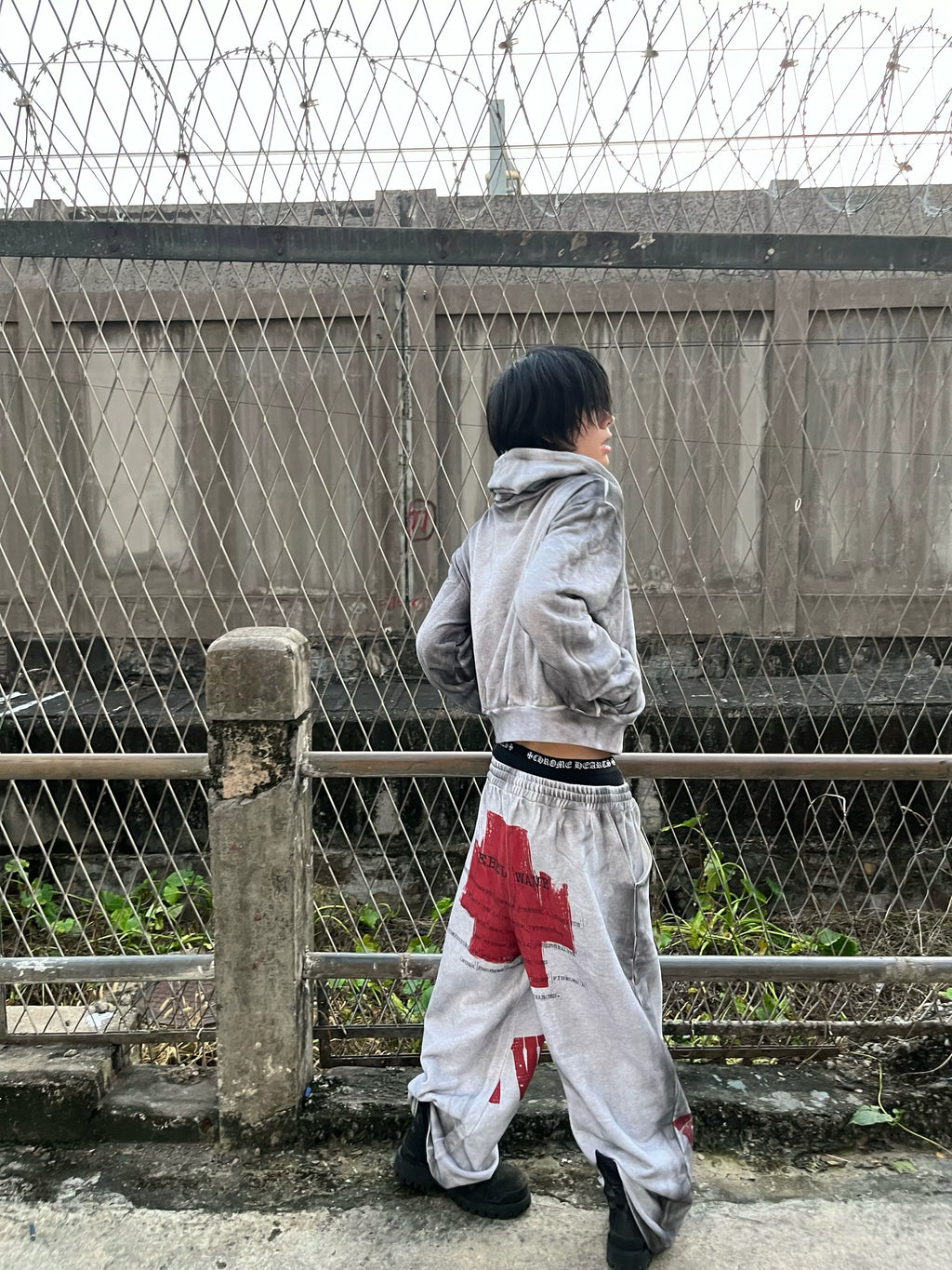 REBEL WAVE SWEATPANTS