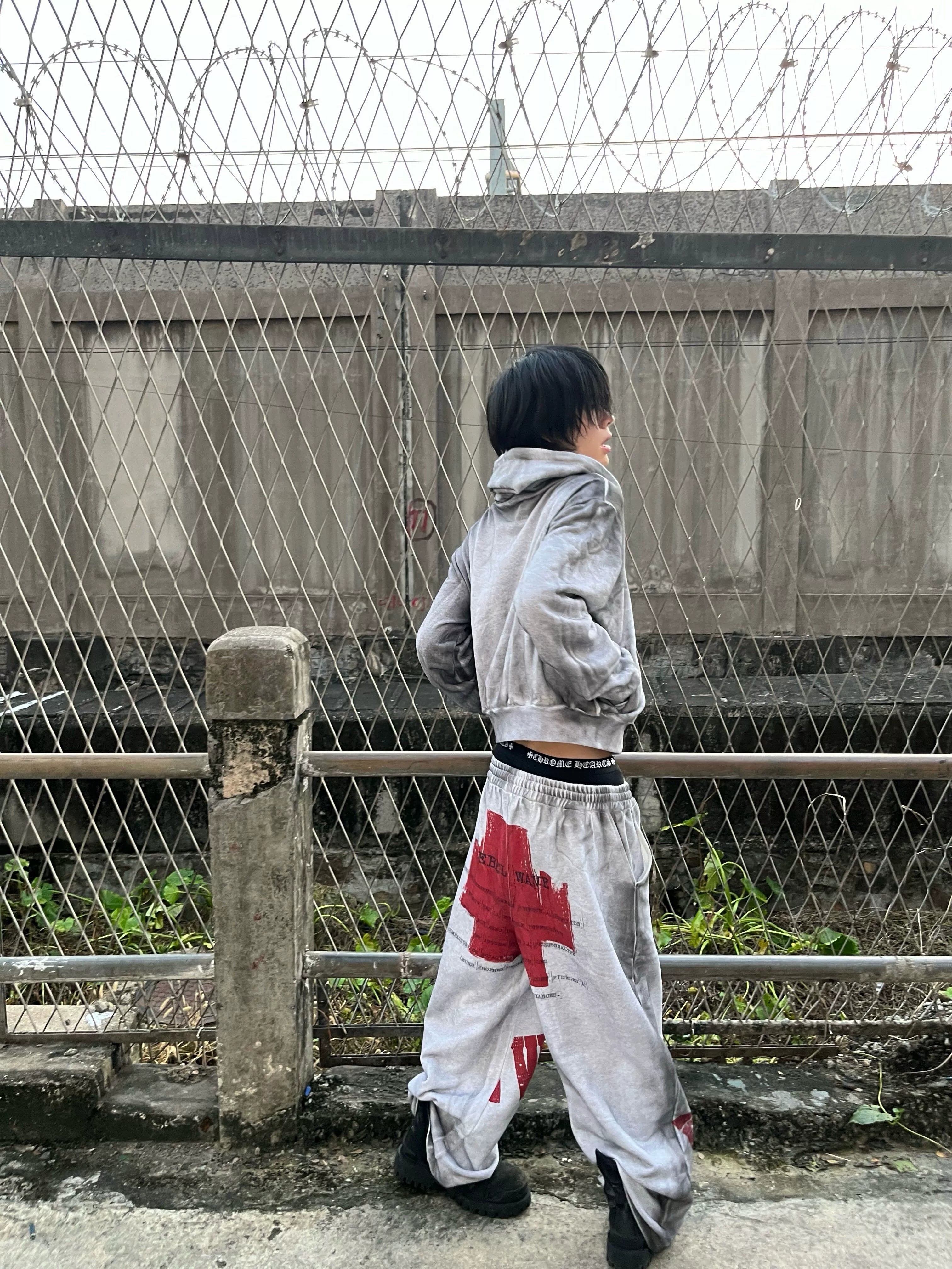 REBEL WAVE SWEATPANTS