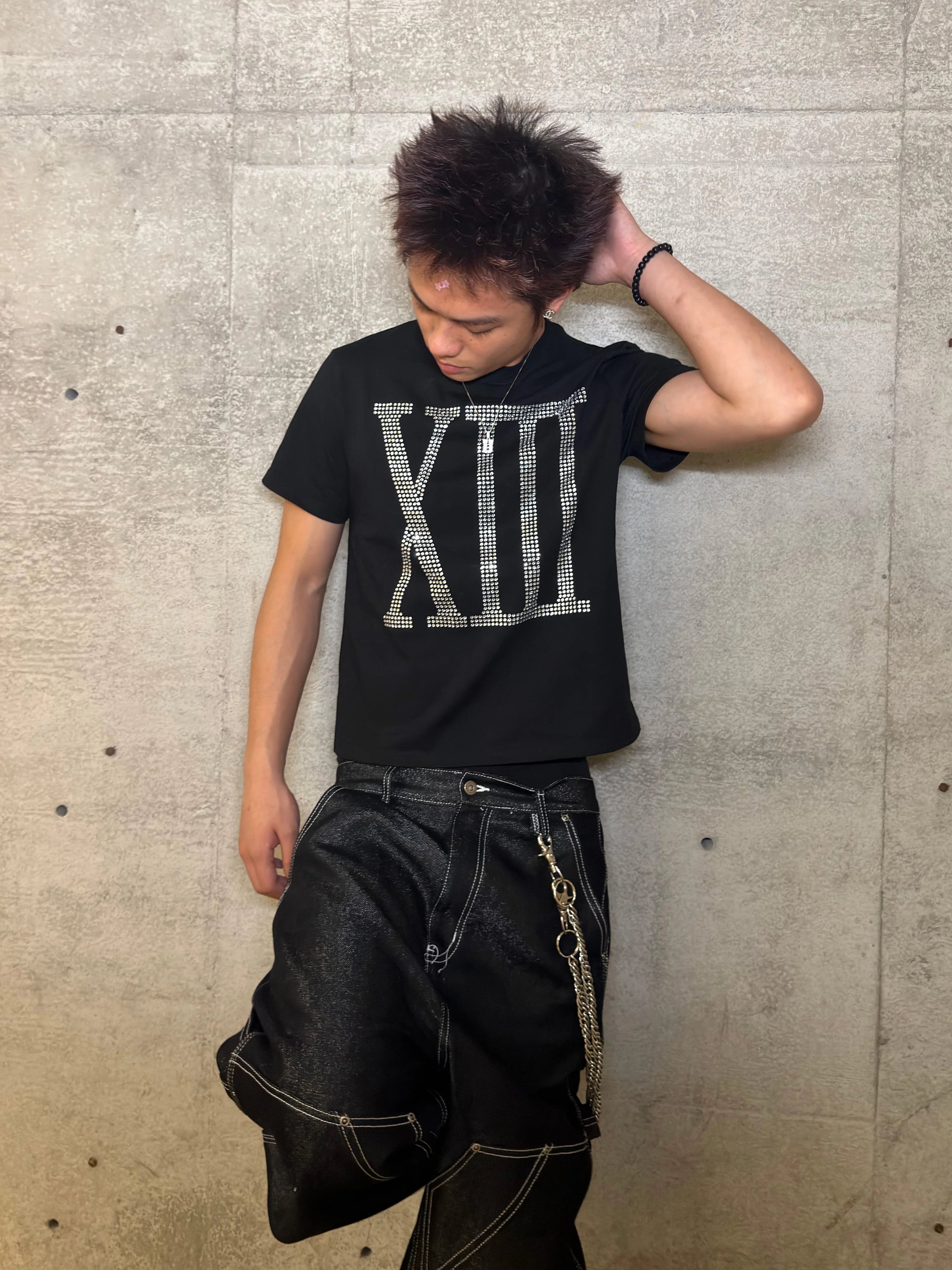 RHINESTONE ROMAN NUMERAL T-SHIRT