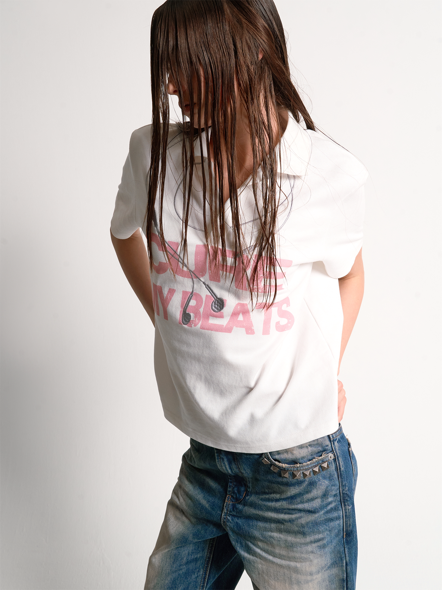 EMBROIDERED BEADED TEE