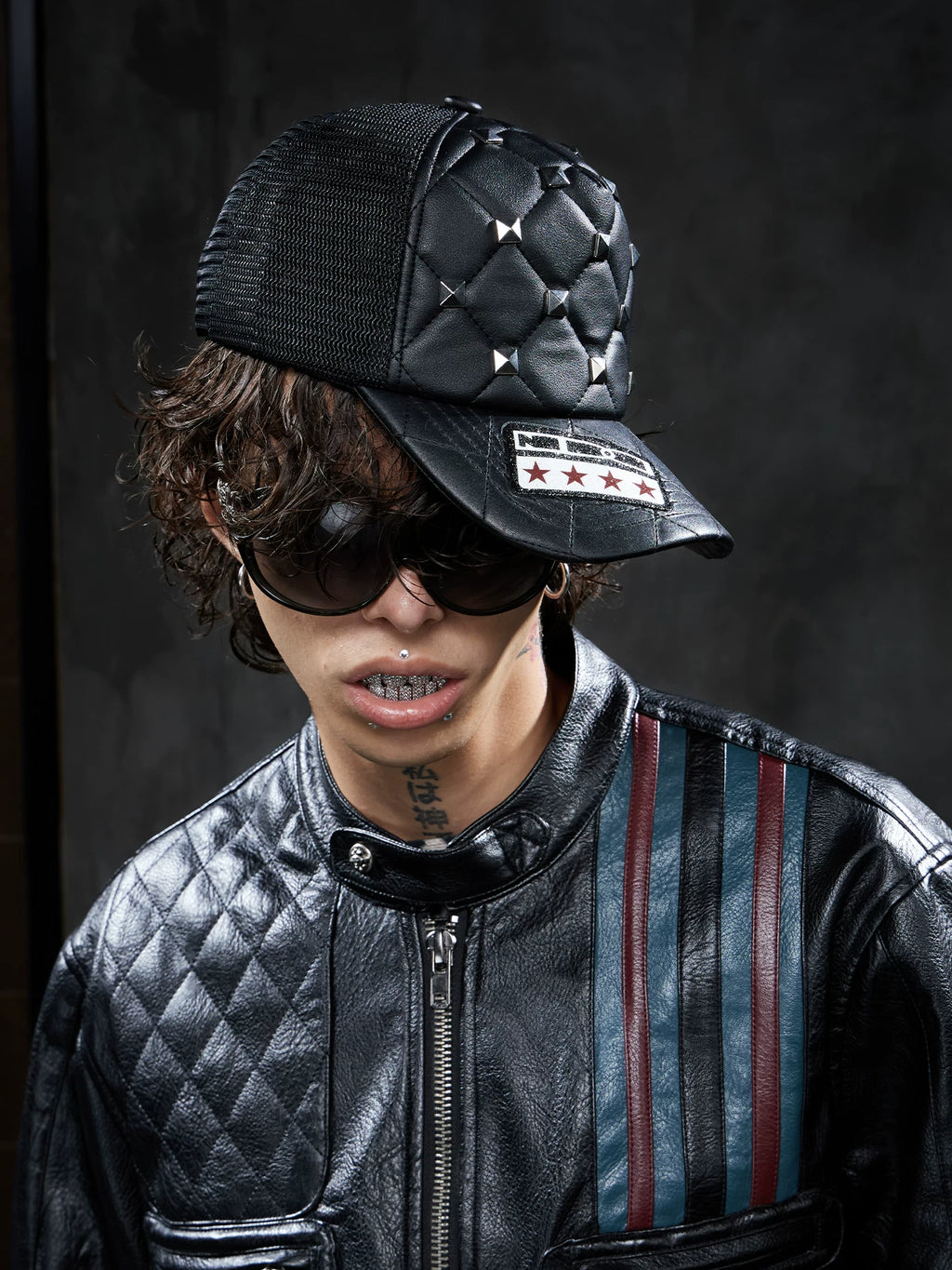 RETRO GLITTER TRUCKER CAP