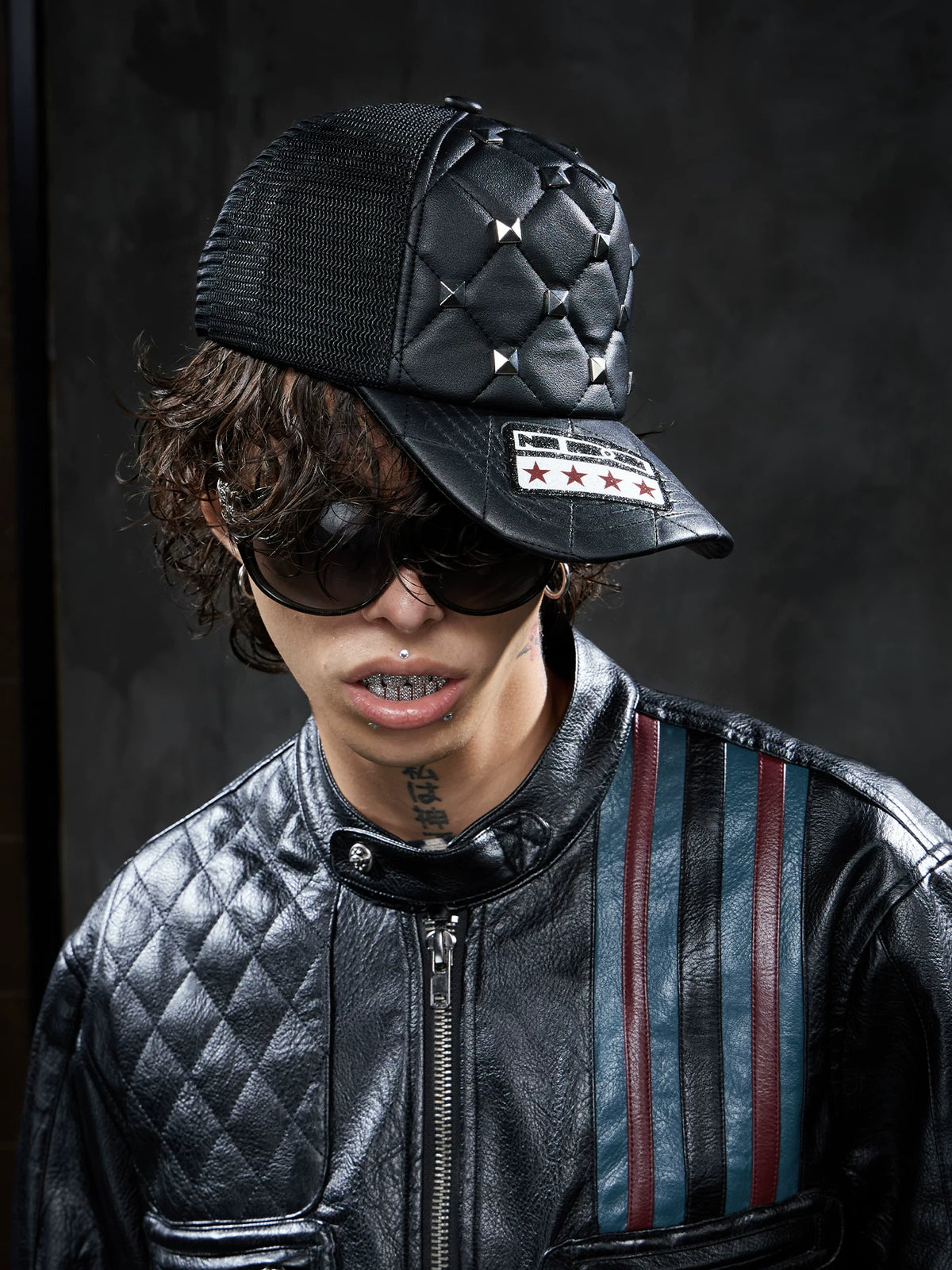 RETRO GLITTER TRUCKER CAP
